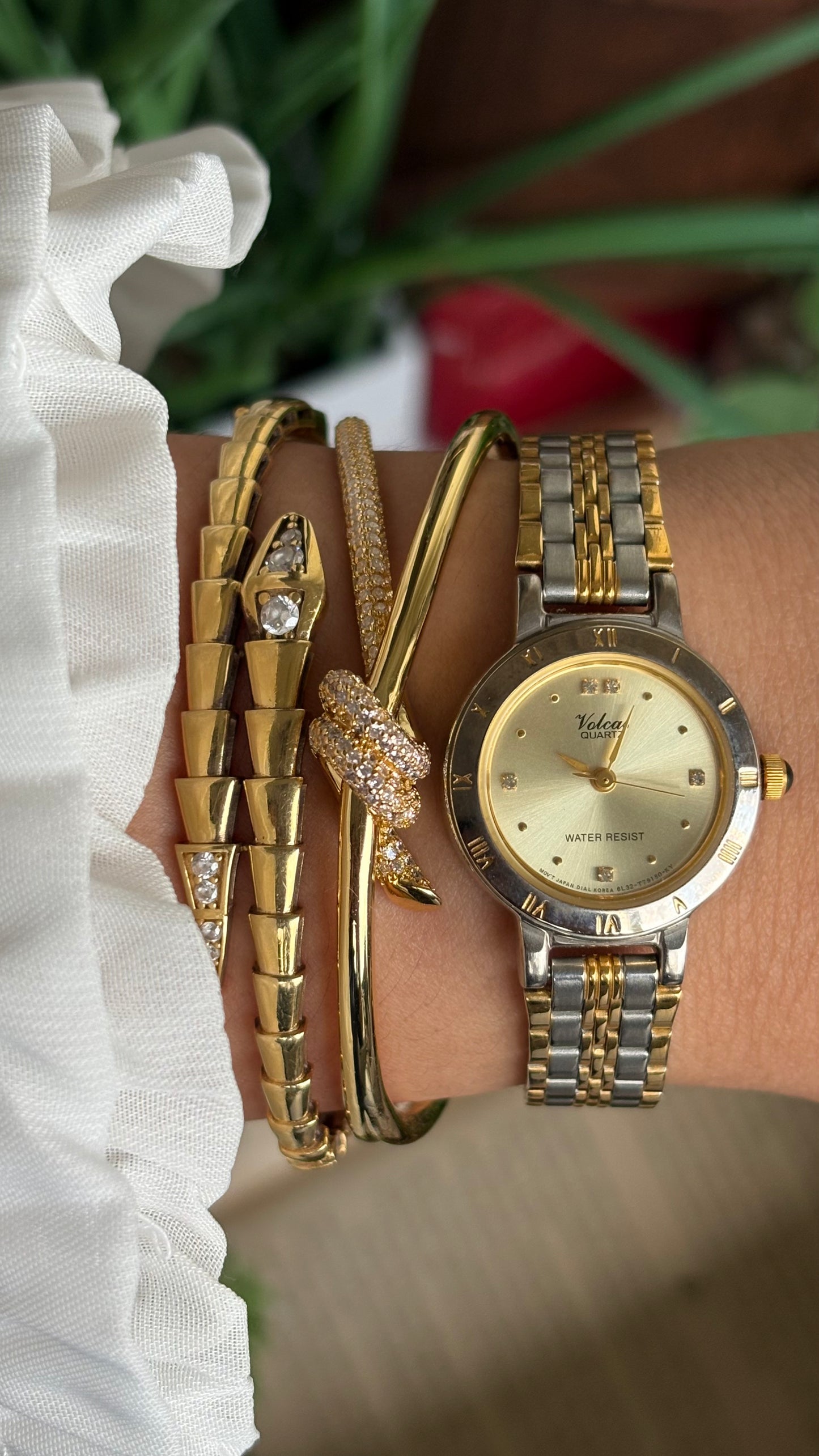 Vintage Volcas Watch in Two-Tone Roman Bezel