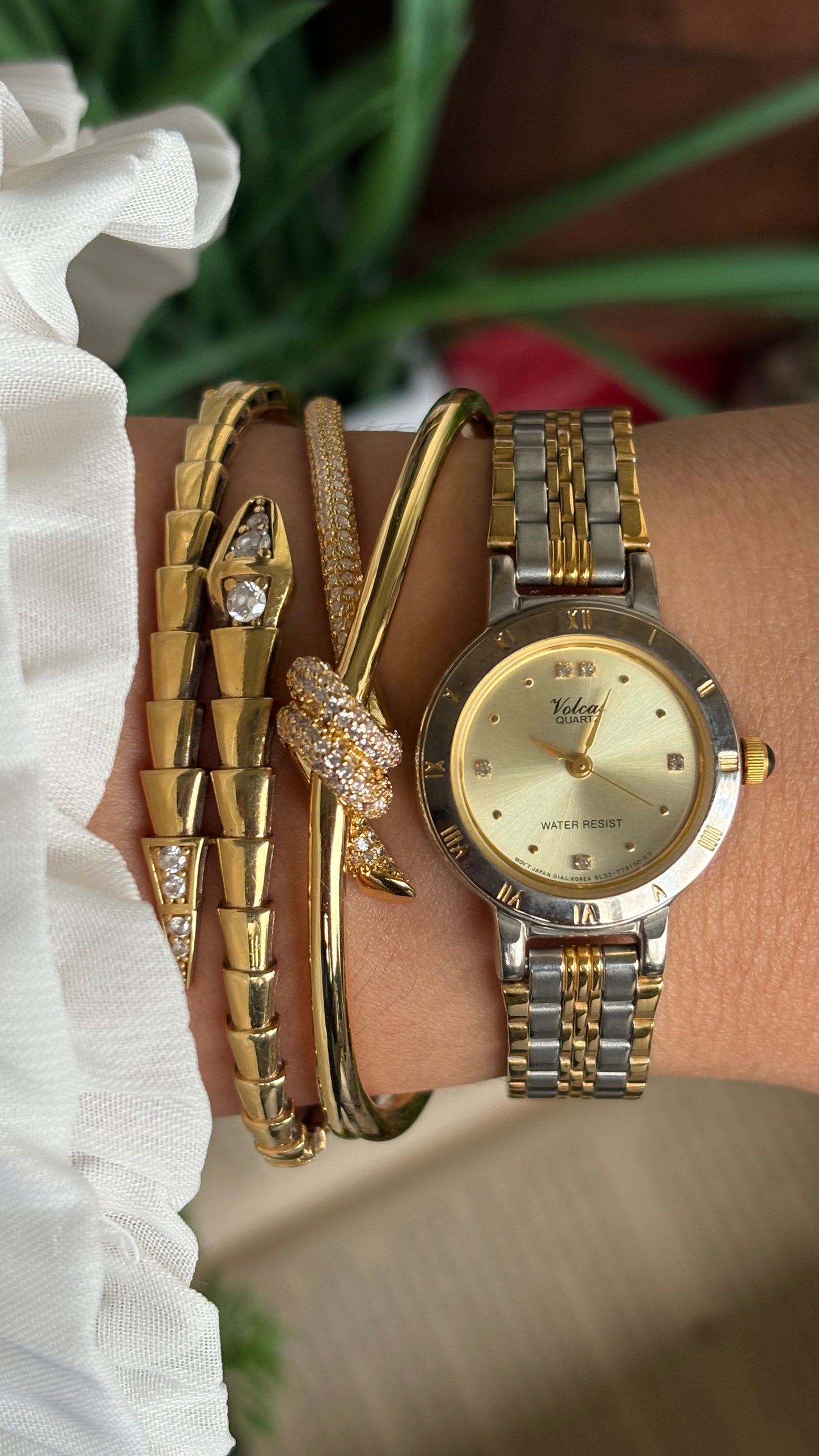 Vintage Volcas Watch in Two-Tone Roman Bezel