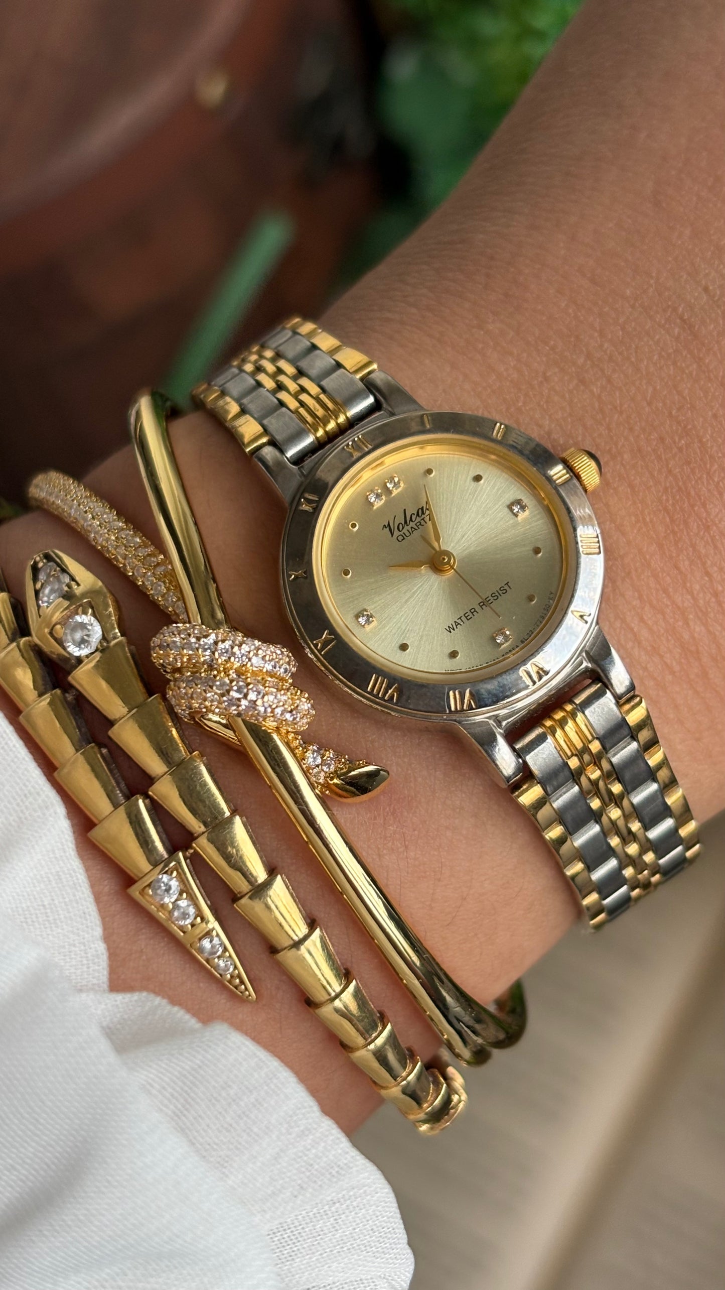 Vintage Volcas Watch in Two-Tone Roman Bezel
