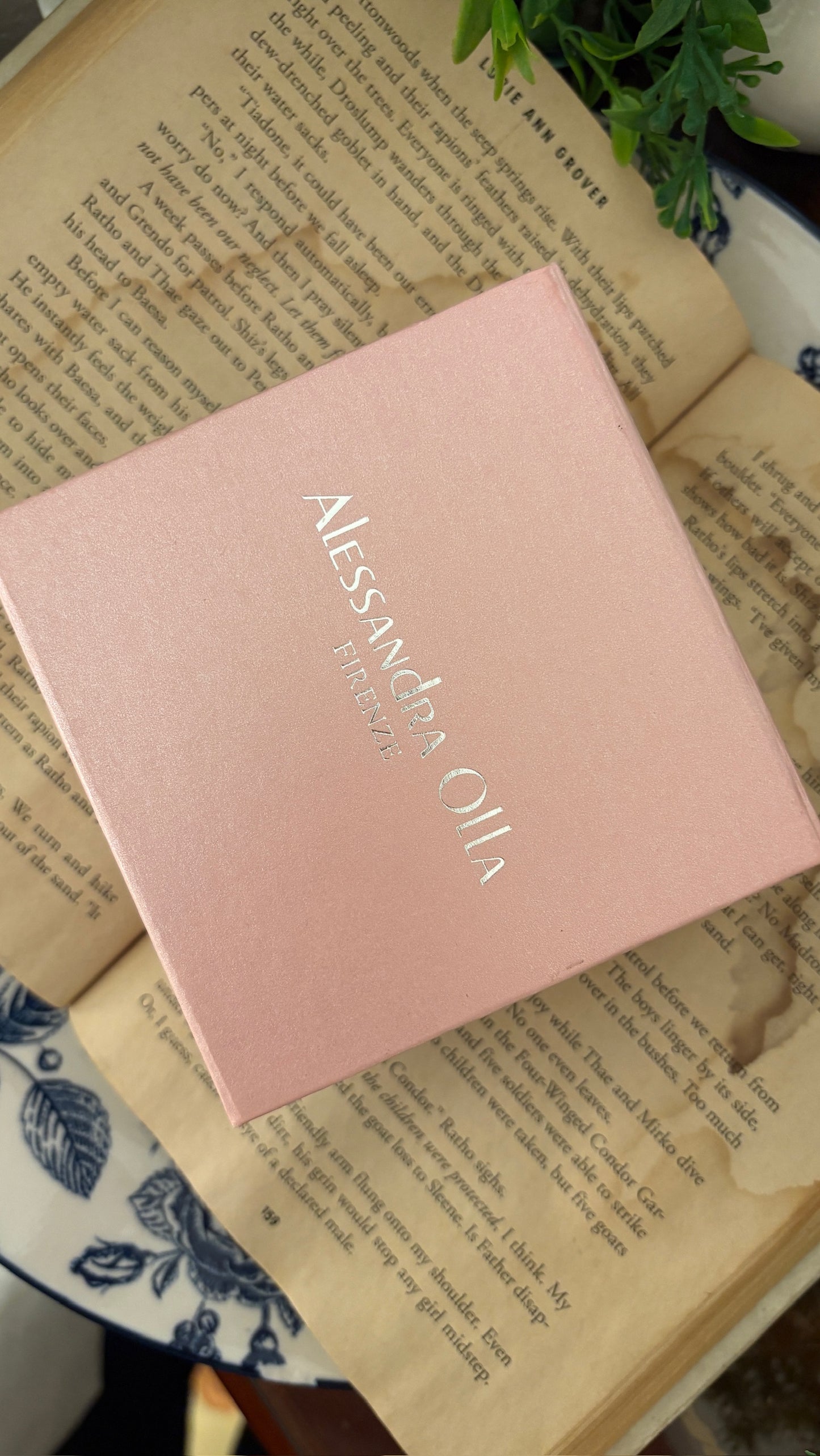 Rare Boxed Vintage Alessandra Olla Double Bangle Watch in Silver Tone Quartz