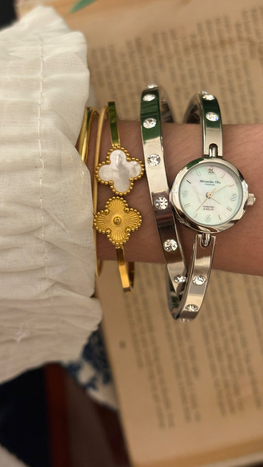 Rare Boxed Vintage Alessandra Olla Double Bangle Watch in Silver Tone Quartz