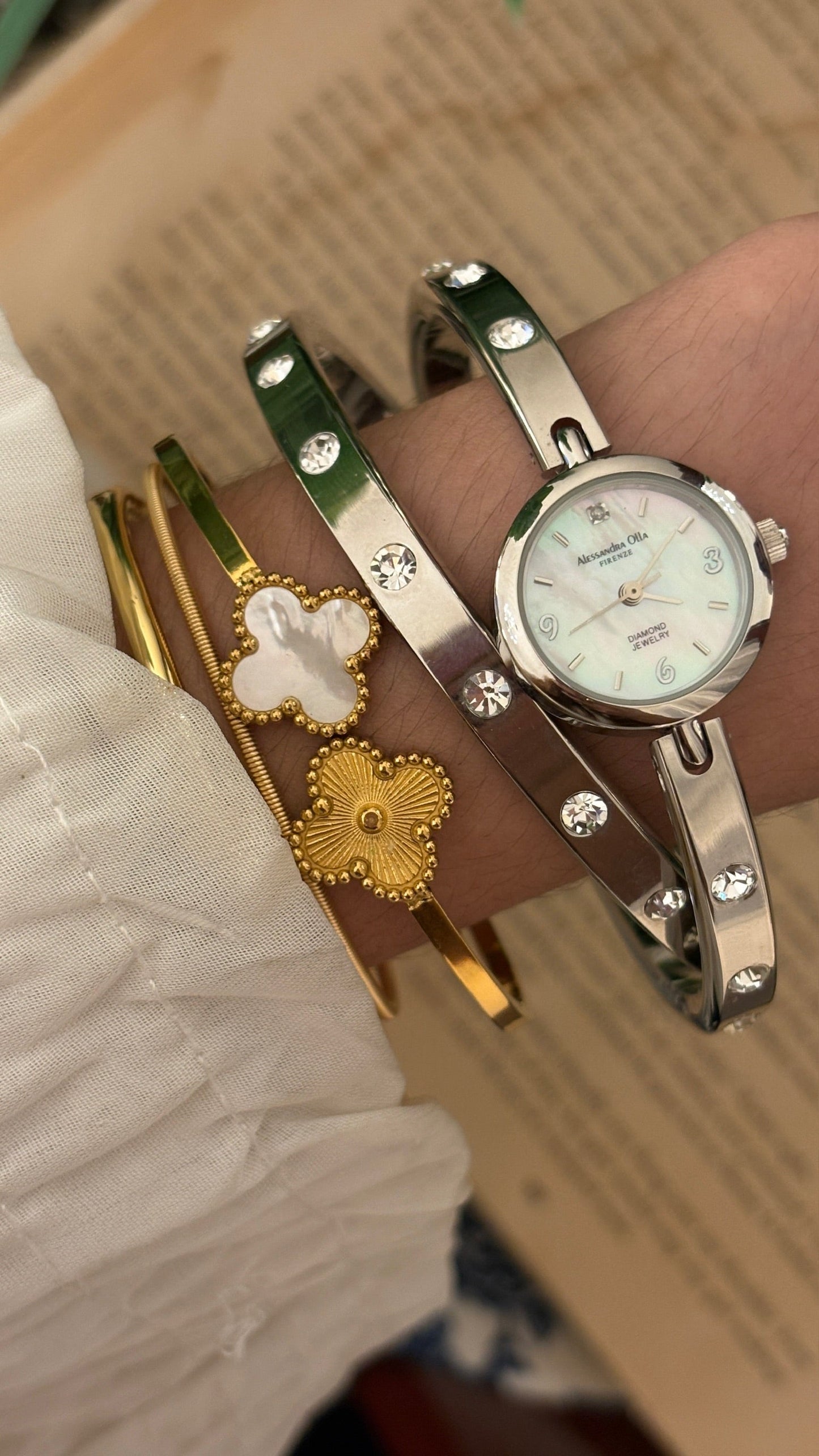 Rare Boxed Vintage Alessandra Olla Double Bangle Watch in Silver Tone Quartz