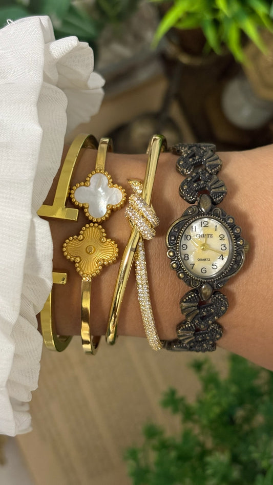 Vintage Chiste Marcasite Fan Motif Bracelet Watch in Antique Bronze Tone Light Champagne Dial Quartz