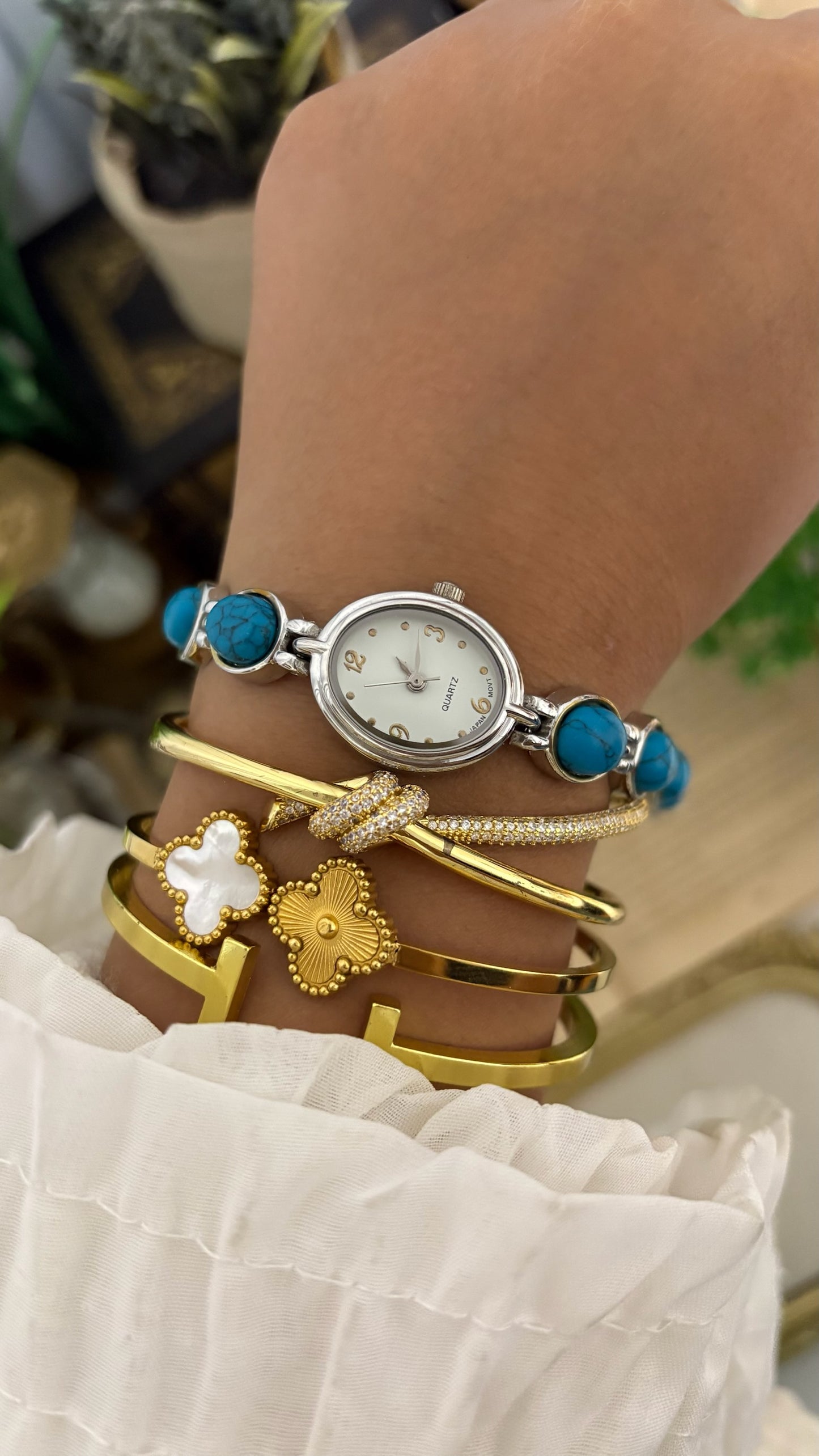 Vintage Faux Turquoise Beaded Bracelet Watch in Silver Tone White Dial Quartz