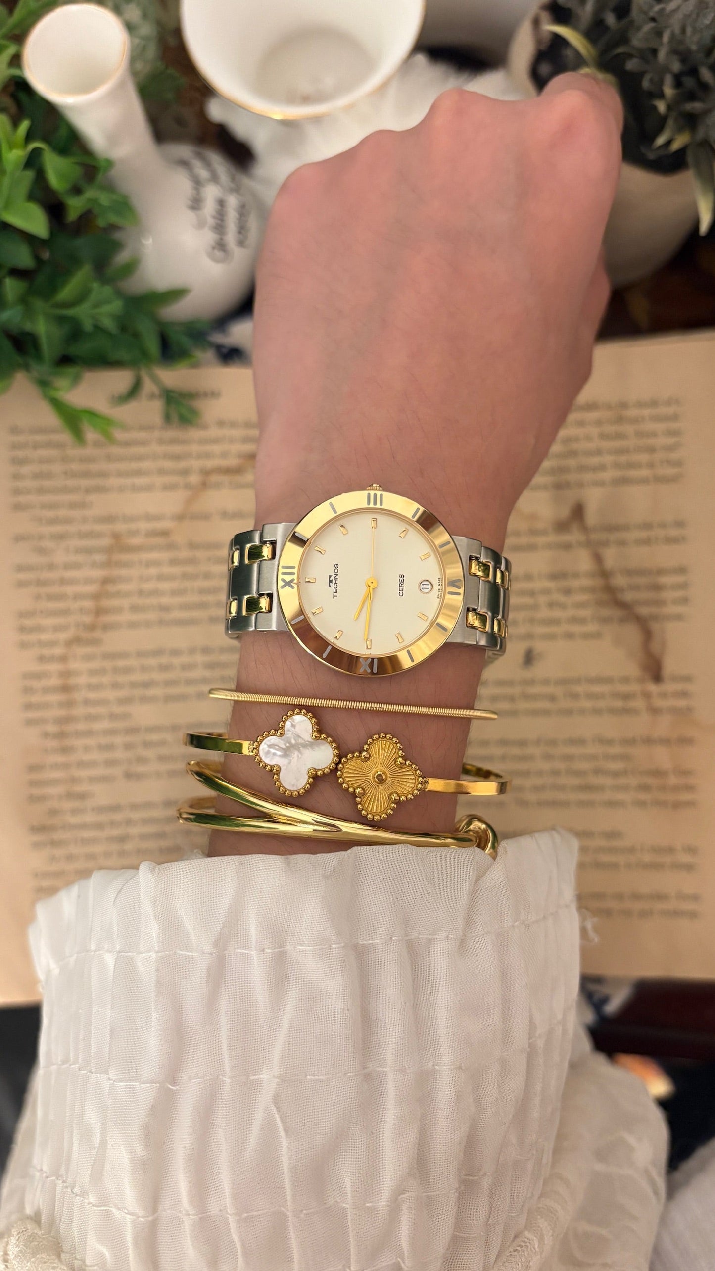 Rare Boxed Vintage Technos Swiss Ceres with Date Window Watch in Two-Tone Quartz