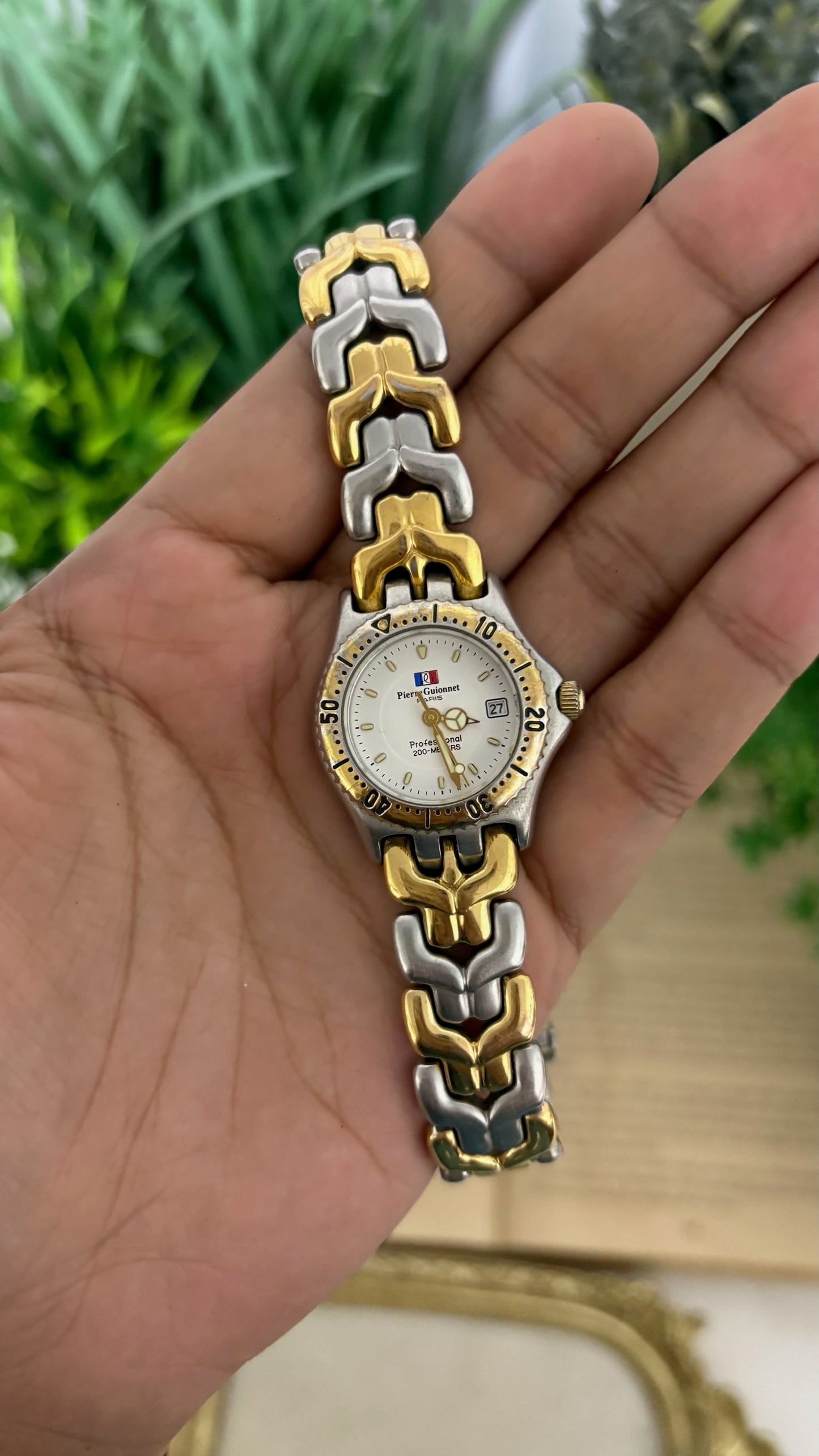 Vintage Pierre Guionnet Paris Professional 200 Meters Diver Watch with Date Window in Two-Tone White Dial Quartz