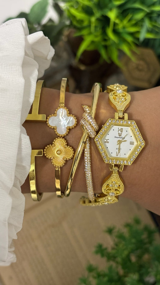 Vintage Mantieg Hexagonal Studded Bezel Watch with Heart Filigree Links in Gold Tone White Dial Quartz
