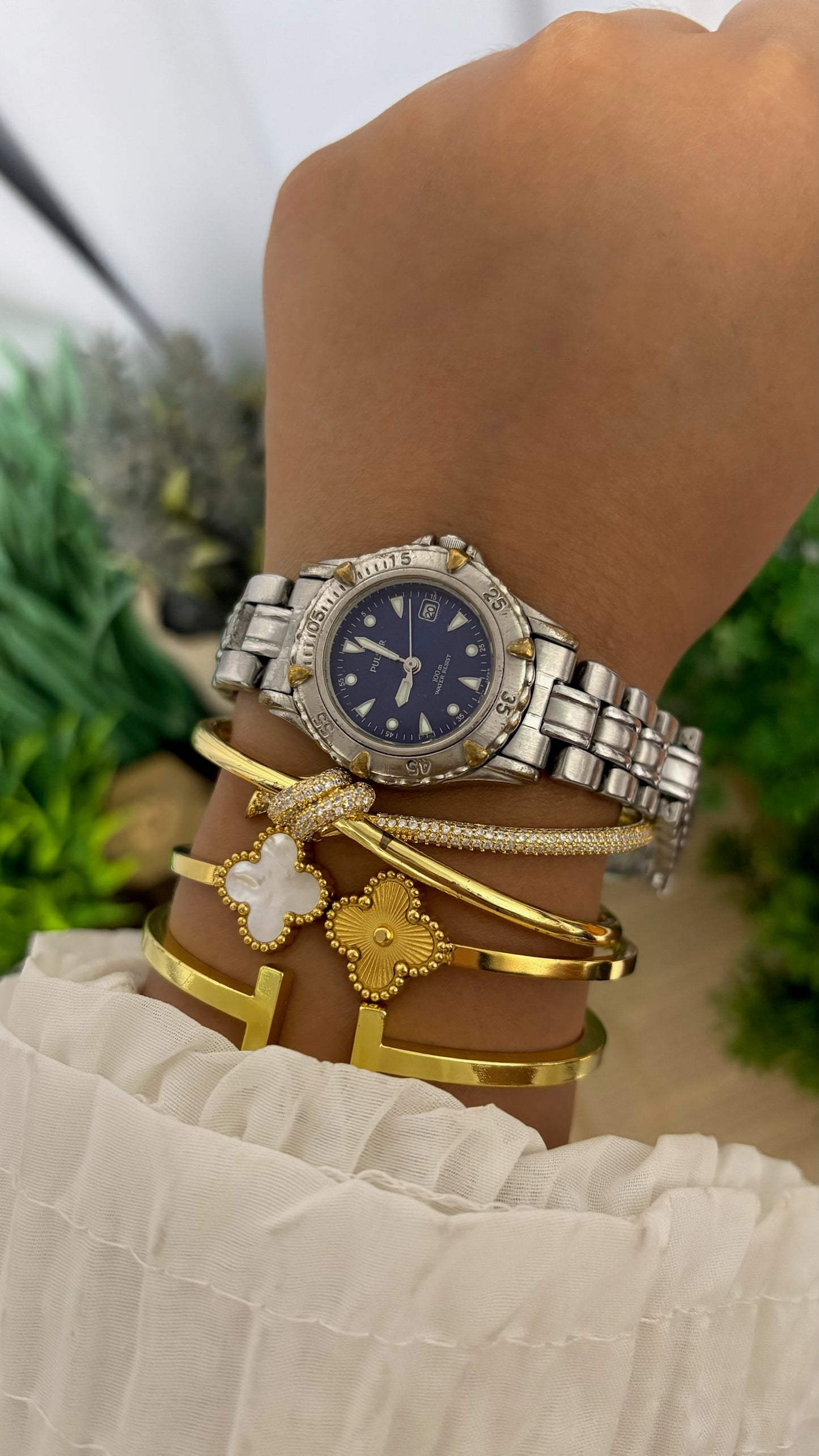 Vintage Pulsar 10 Bar Diver Style Watch with Date Window in Two-Tone Silver and Gold Deep Blue Dial Quartz