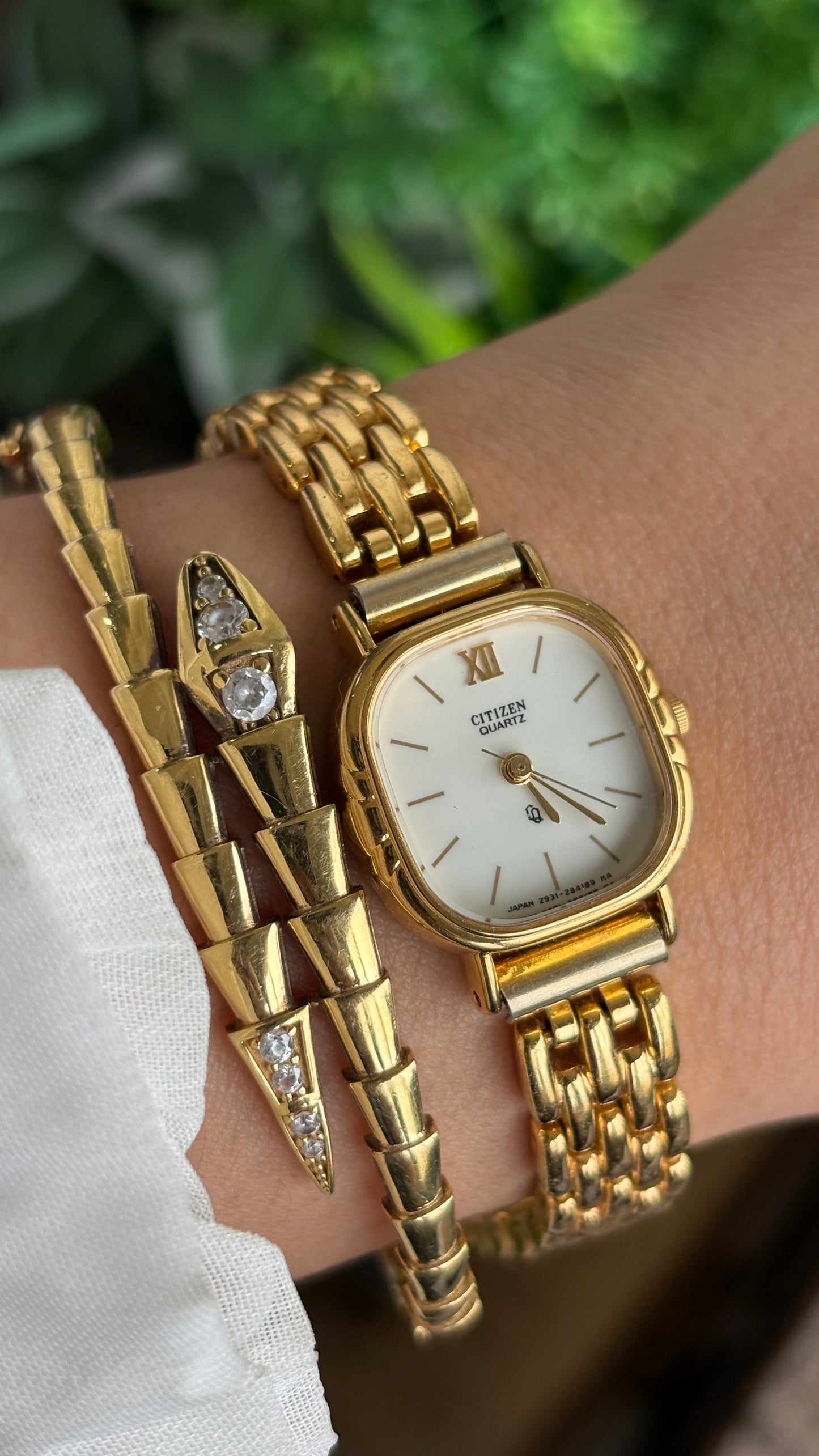 Extremely Rare Vintage Citizen Watch in Gold Tone