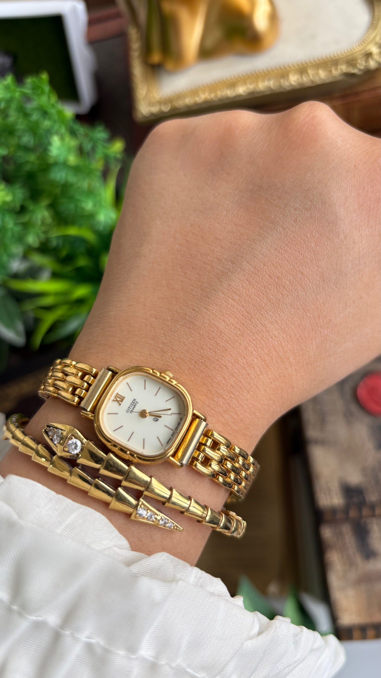 Extremely Rare Vintage Citizen Watch in Gold Tone