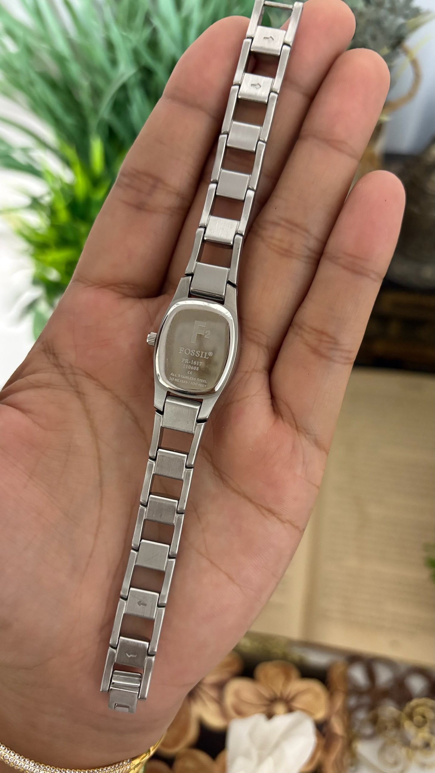 Dainty Vintage Fossil Rectangular Tank Watch in Silver Tone White Dial Quartz