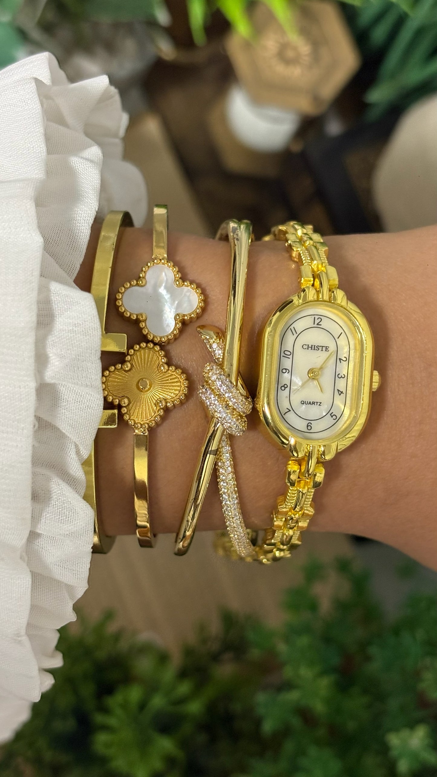 Vintage Chiste Oval Case Watch with Segmented Jewelry Link Bracelet in Gold Tone White Track Dial Quartz