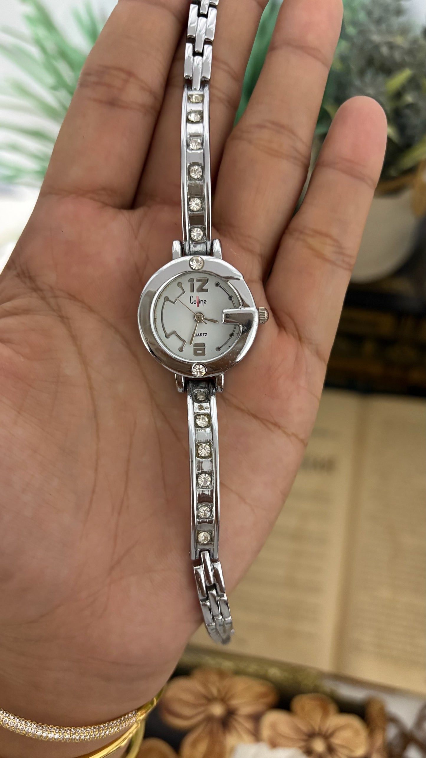 Vintage Colline G-Logo Open Face Watch with Rhinestone-Accented Bangle Strap in Silver Tone White Dial Quartz