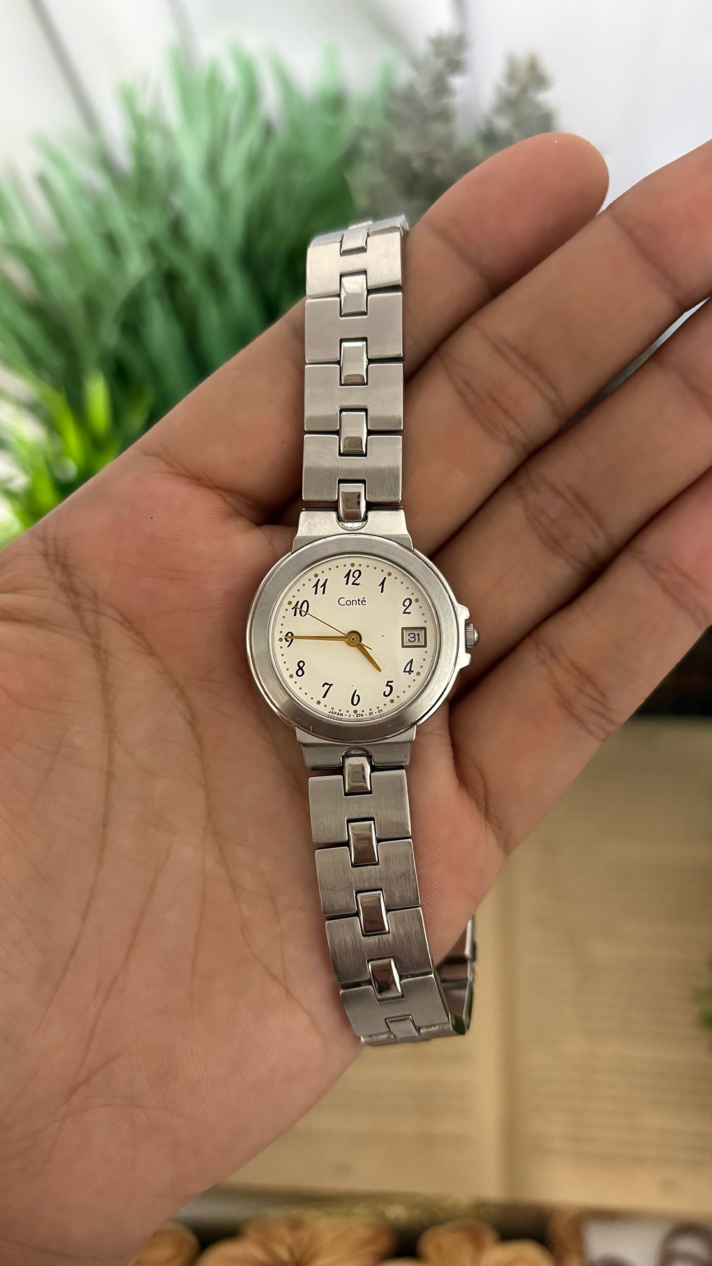 Vintage Conte Date Window Round Dress Watch in Two-Tone Interlocking Link Bracelet White Dial Quartz