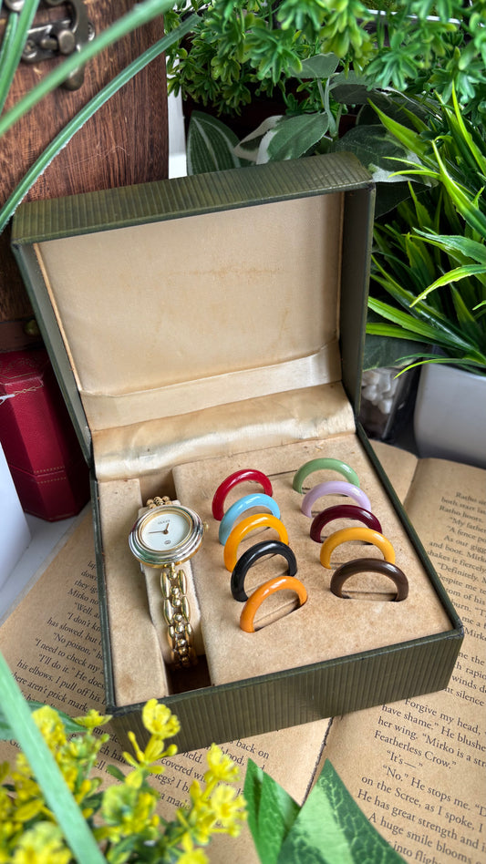 Vintage Gucci 1100L Interchangeable Bezel Set Bracelet Watch in Gold Tone