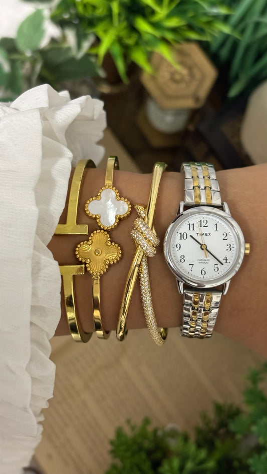 Vintage Timex Round Classic Dress Watch with Indiglo and Two-Tone Jubilee-Style Link Bracelet in Silver and Gold Tone White Dial Quartz