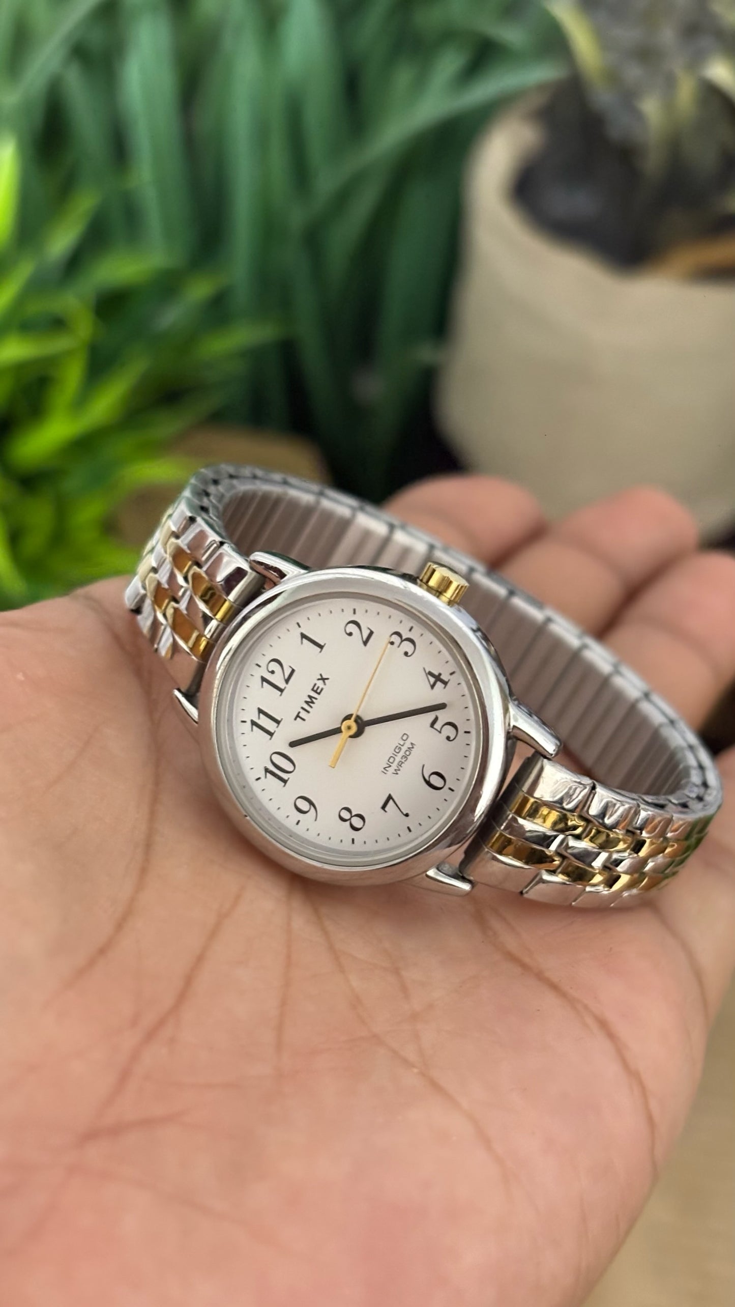 Vintage Timex Round Classic Dress Watch with Indiglo and Two-Tone Jubilee-Style Link Bracelet in Silver and Gold Tone White Dial Quartz