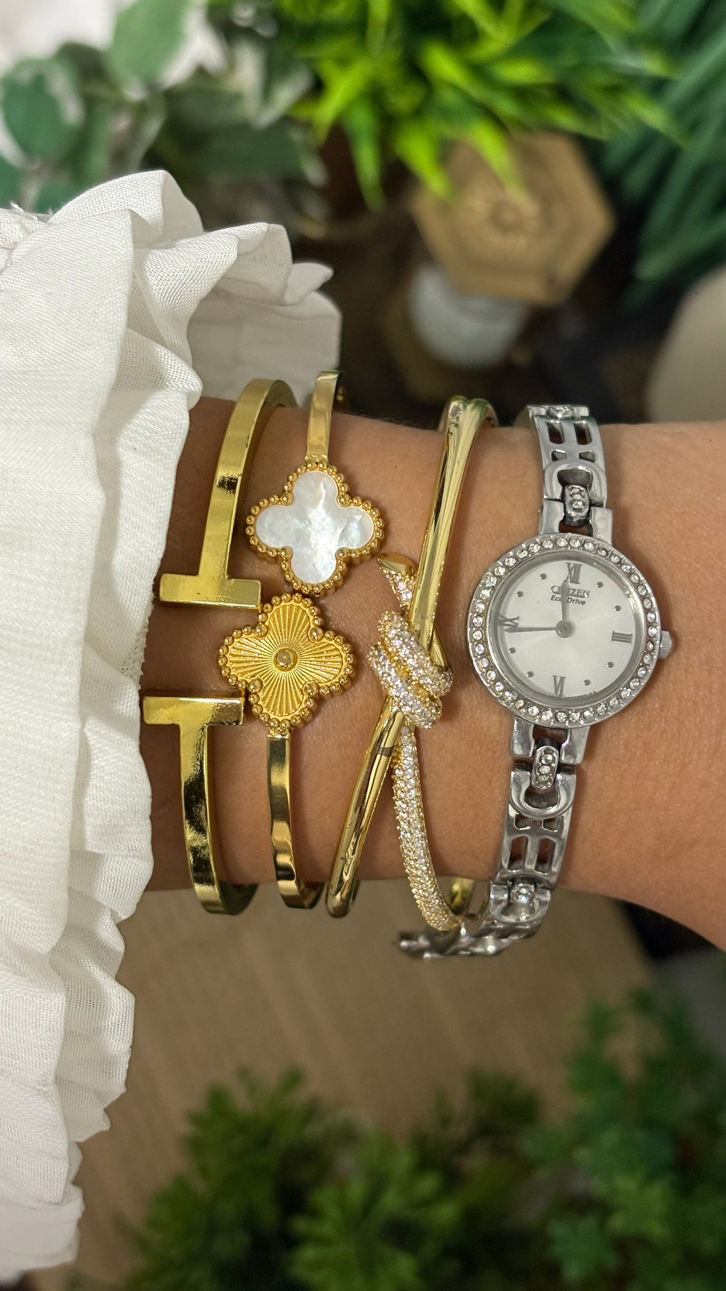 Vintage Citizen Eco-Drive Petite Round Dress Watch with Rhinestone Bezel, Mixed Roman Numeral Dials, and Openwork Geometric Link Bracelet with Crystal Accents in Silver Tone White Dial