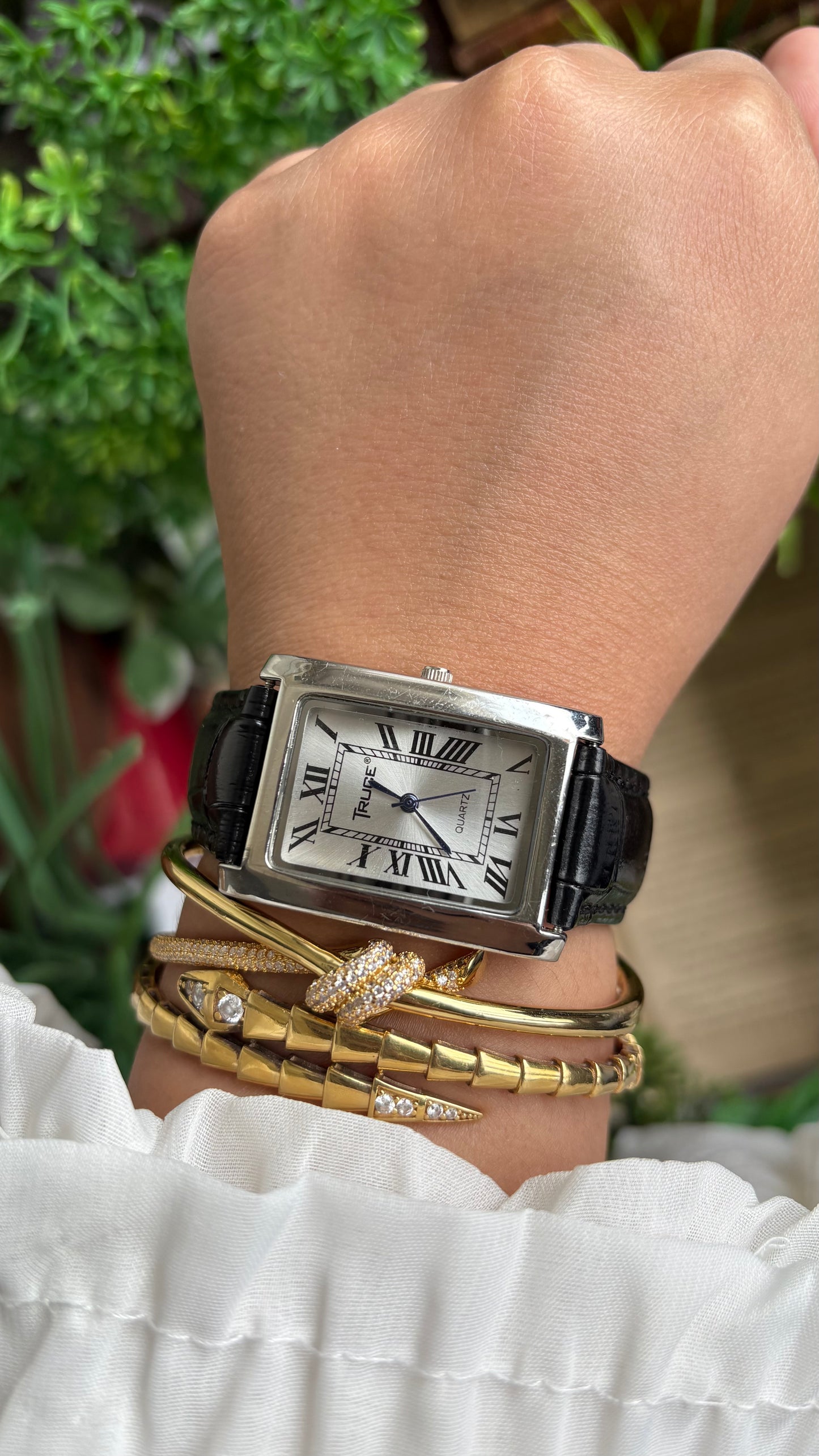 Vintage Truce Tank Men’s Dress Watch in Black Leather Strap Roman Dial