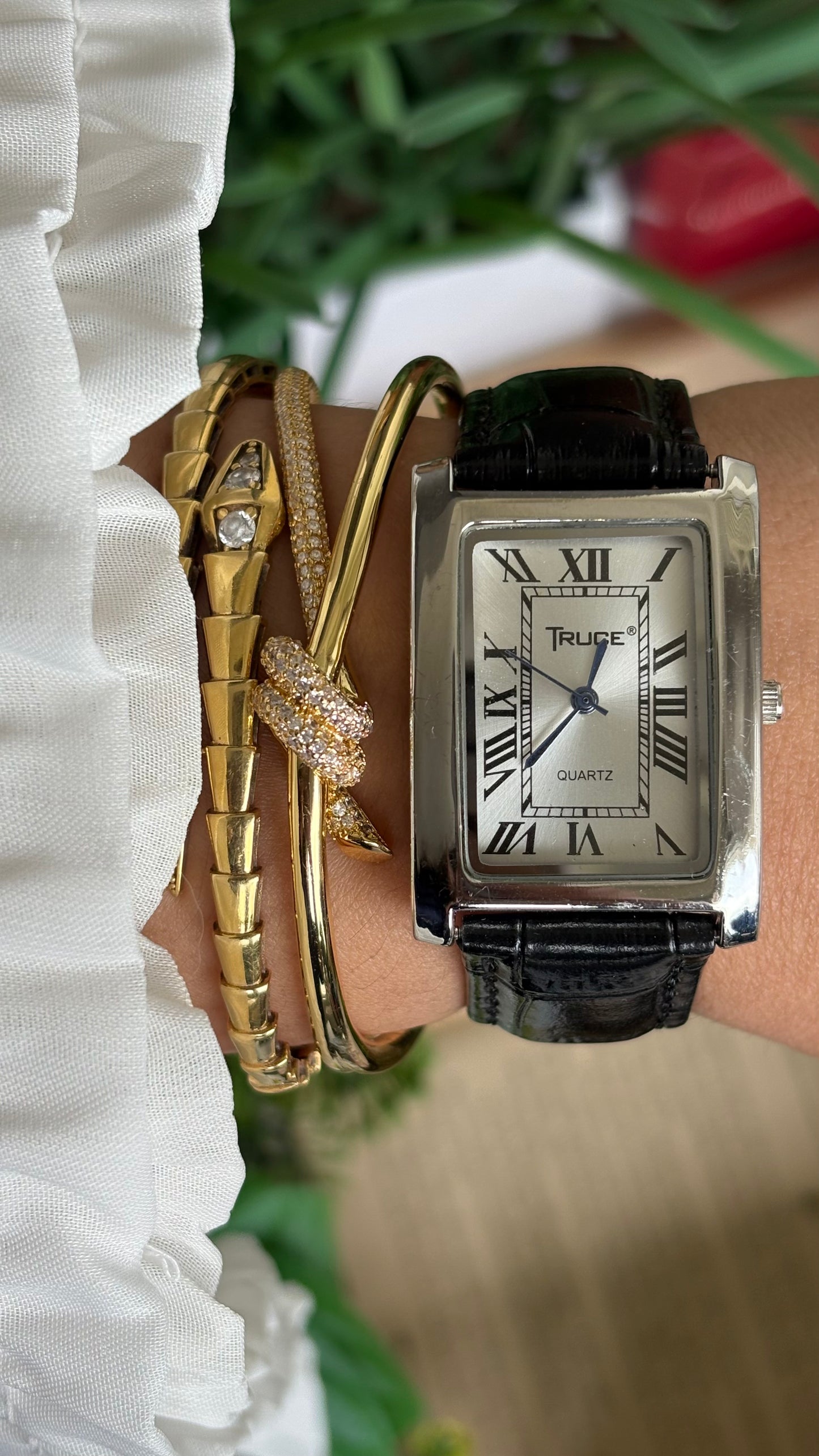 Vintage Truce Tank Men’s Dress Watch in Black Leather Strap Roman Dial