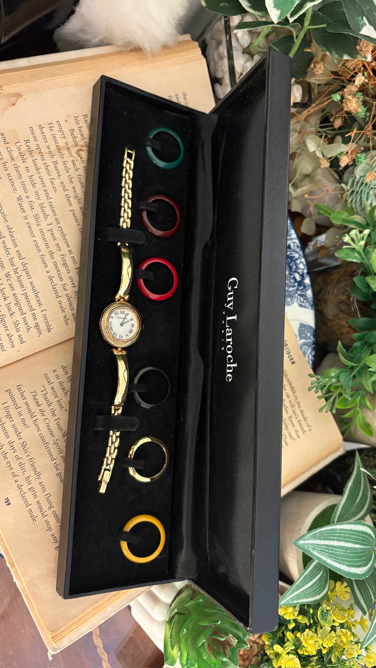 Extremely Rare Boxed Vintage Guy Laroche Interchangeable Bezel Set in Gold Tone Quartz
