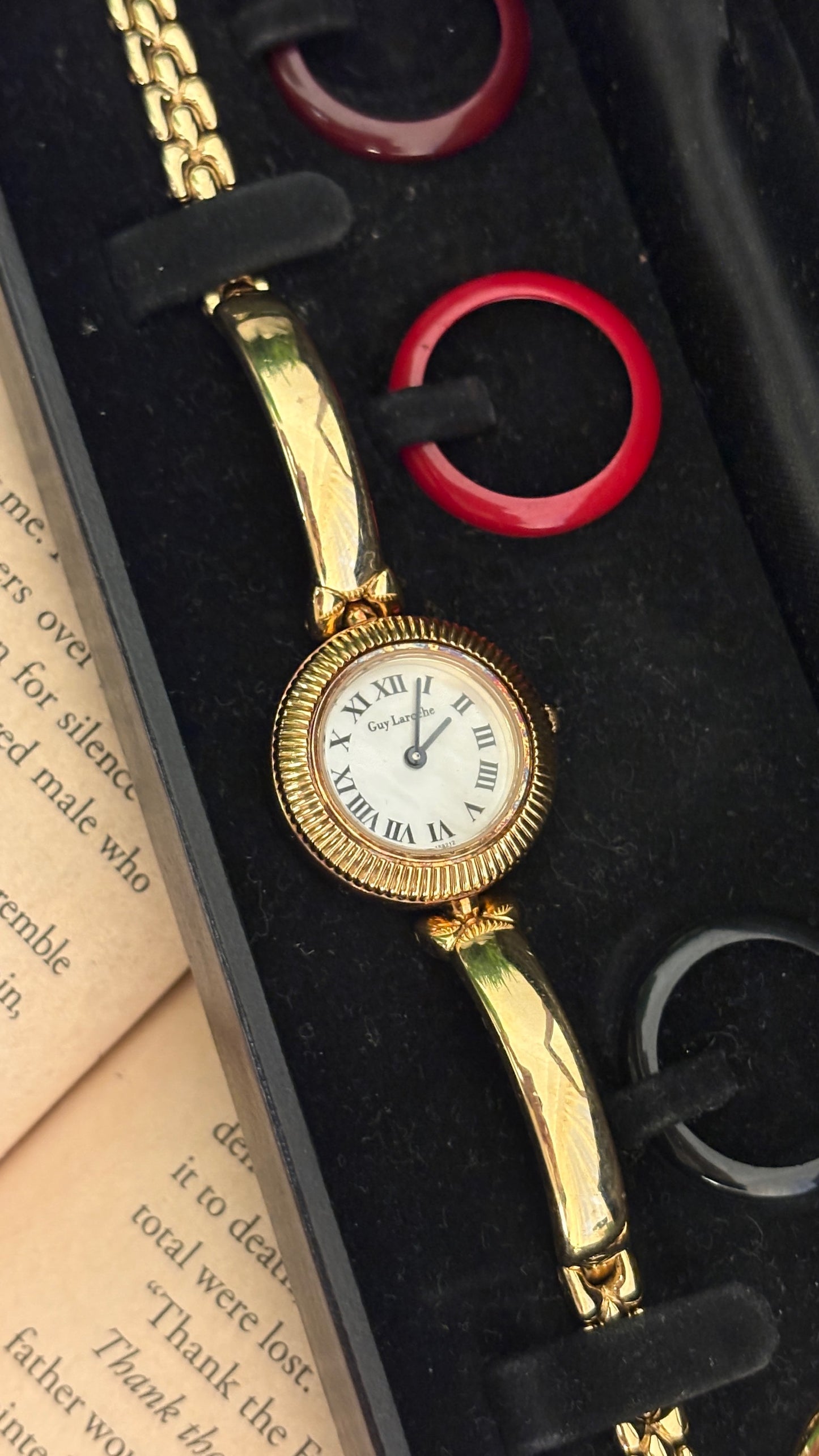 Extremely Rare Boxed Vintage Guy Laroche Interchangeable Bezel Set in Gold Tone Quartz
