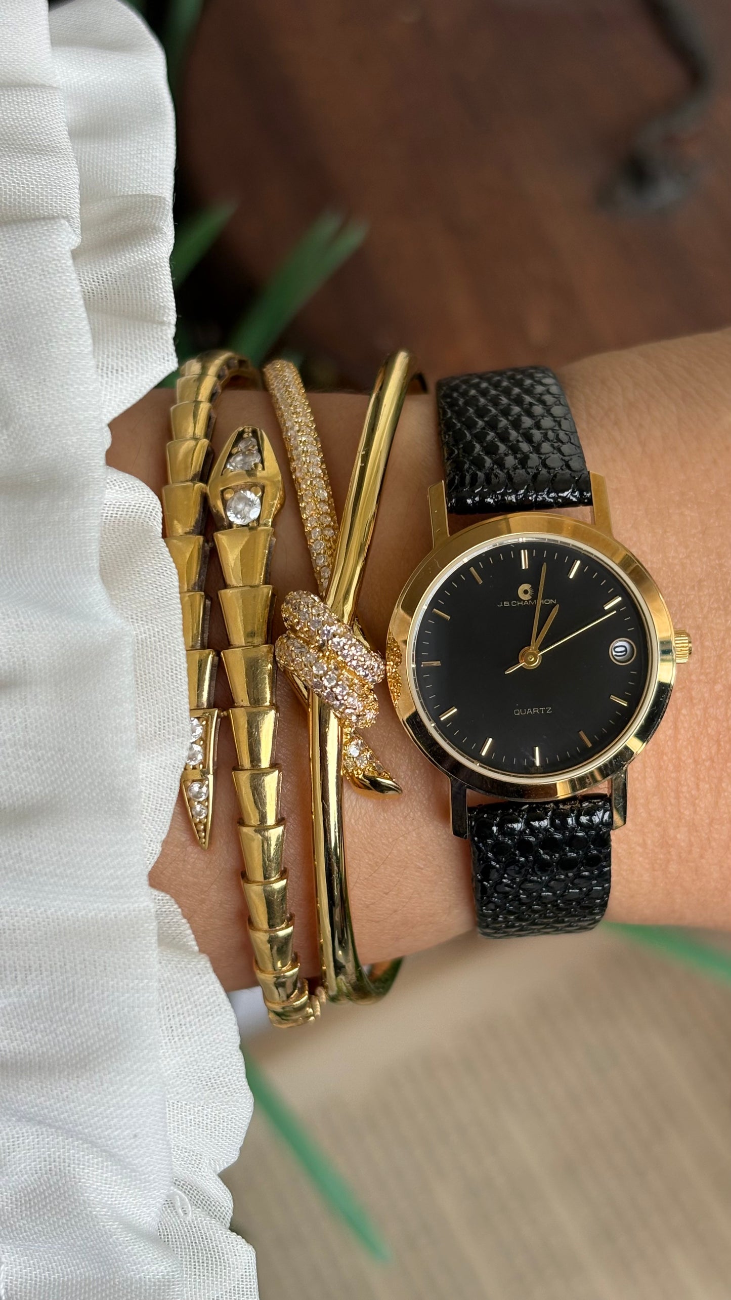 Vintage J.B. Champion Watch in Black Leather Strap with Window Date (200$ on tag)