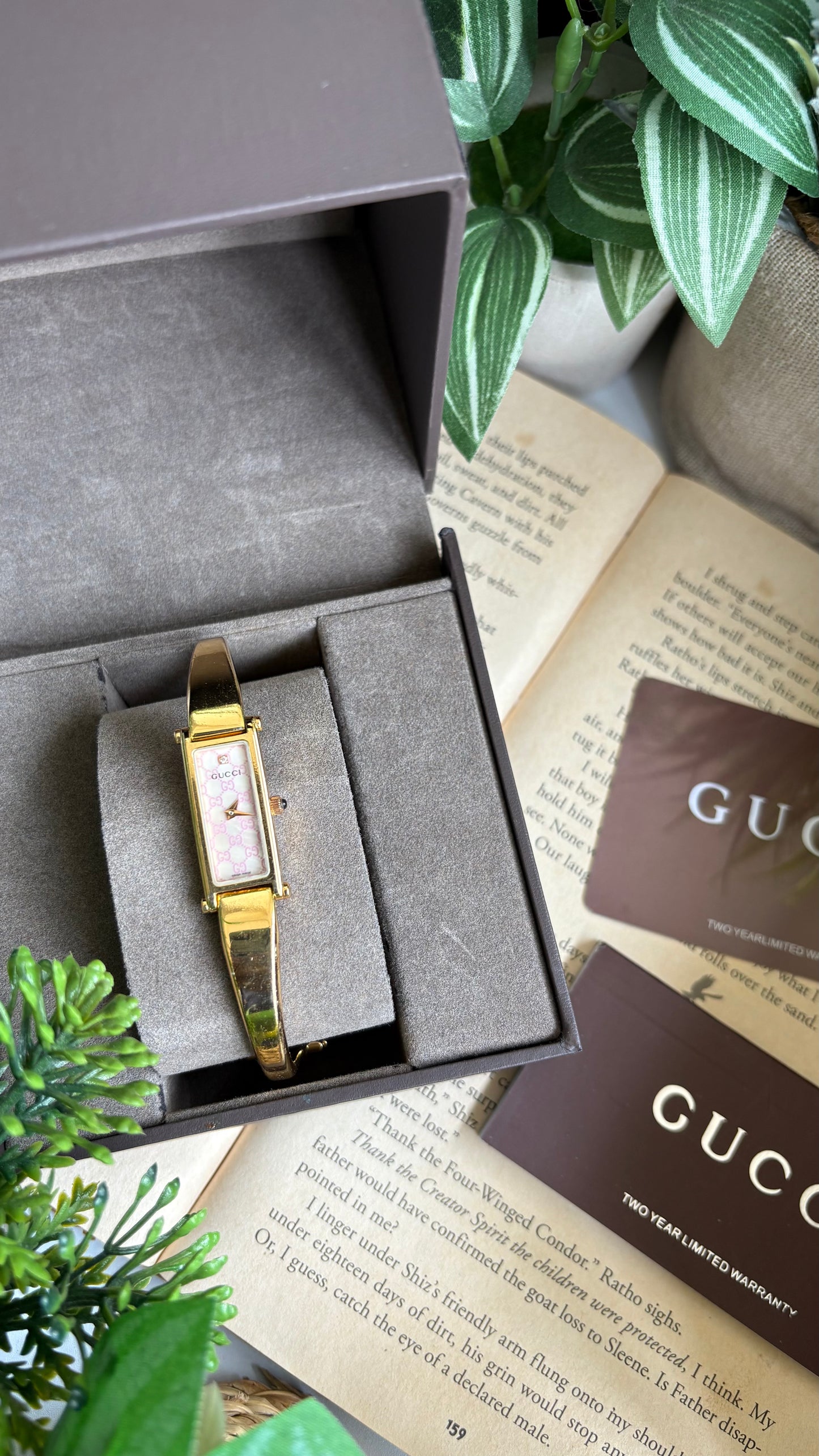 Vintage Gucci 1500L Watch in Gold Tone Rare Monogram Pearl Dial with One Genuine Diamond with Original Gucci Box