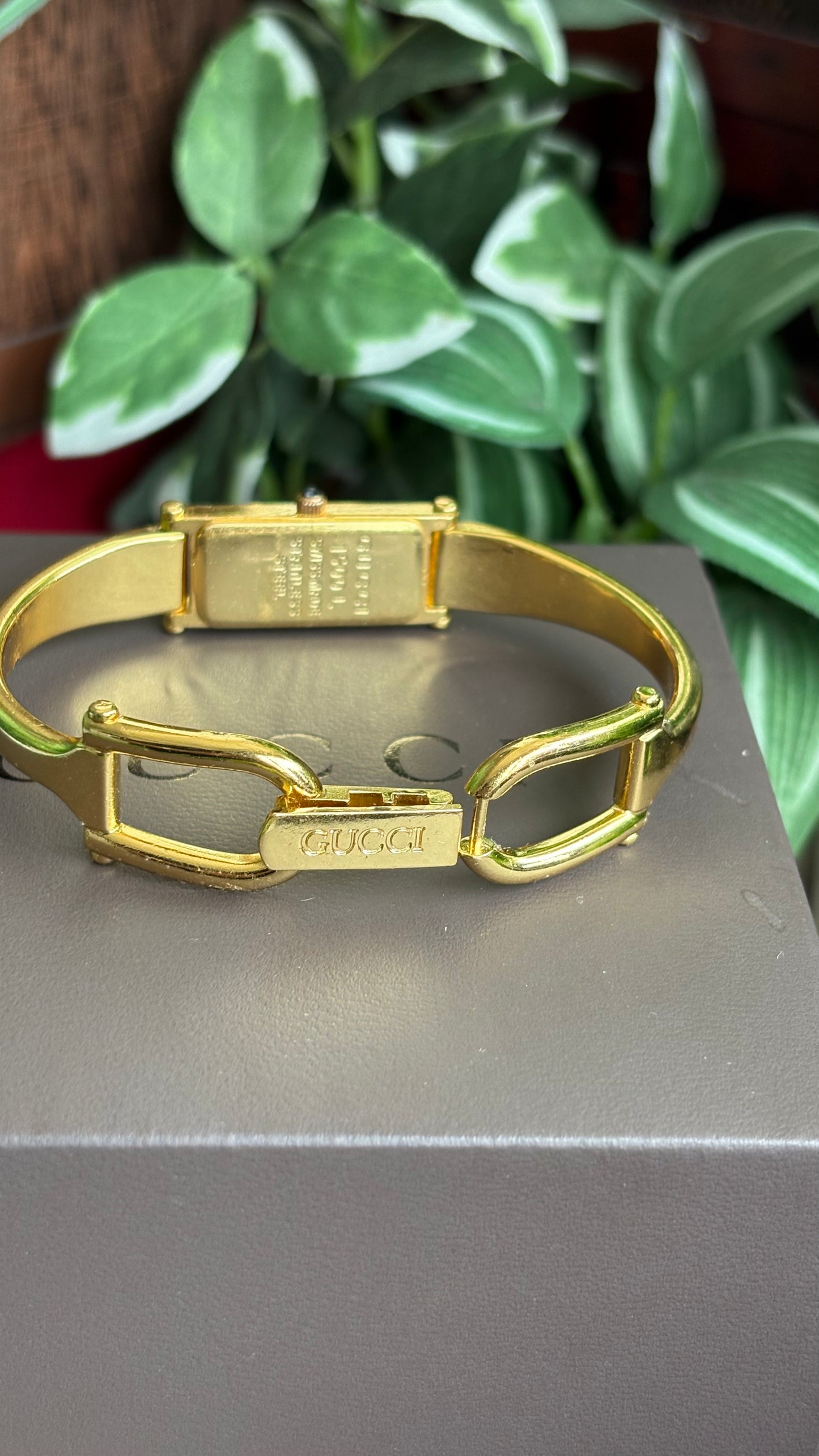 Vintage Gucci 1500L Watch in Gold Tone Rare Monogram Pearl Dial with One Genuine Diamond with Original Gucci Box