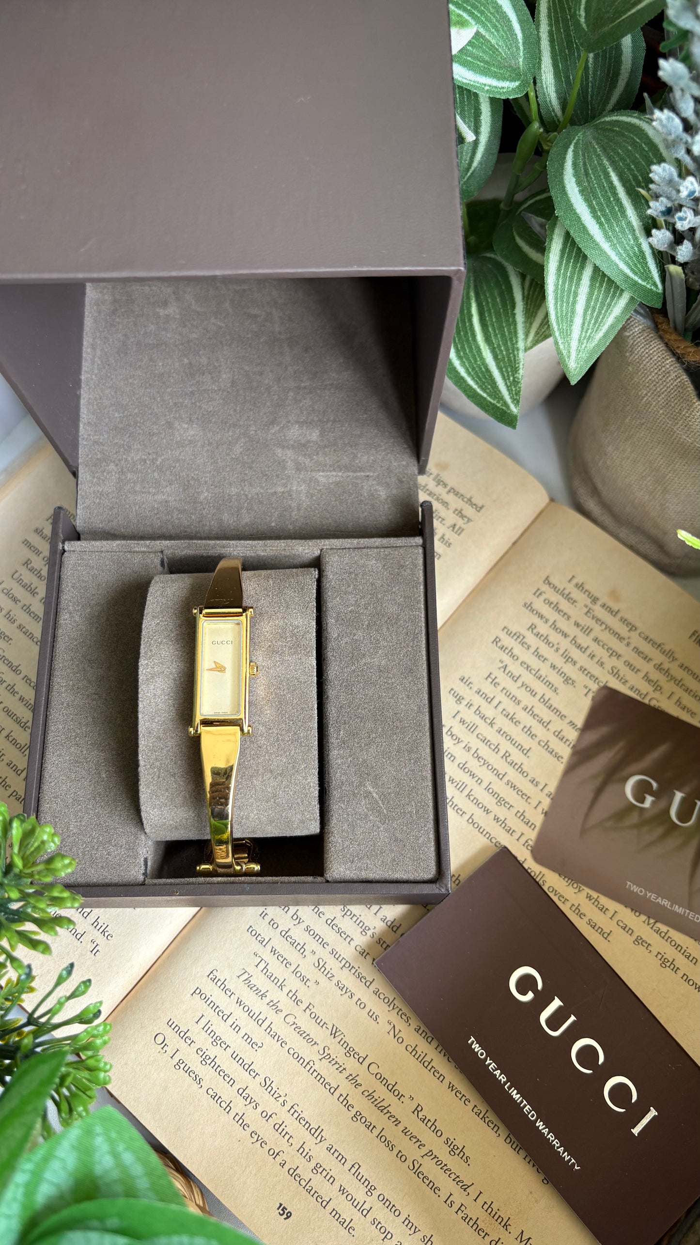 Vintage Gucci 1500L Watch in Gold Tone Classic Gold Dial with Original Gucci Box