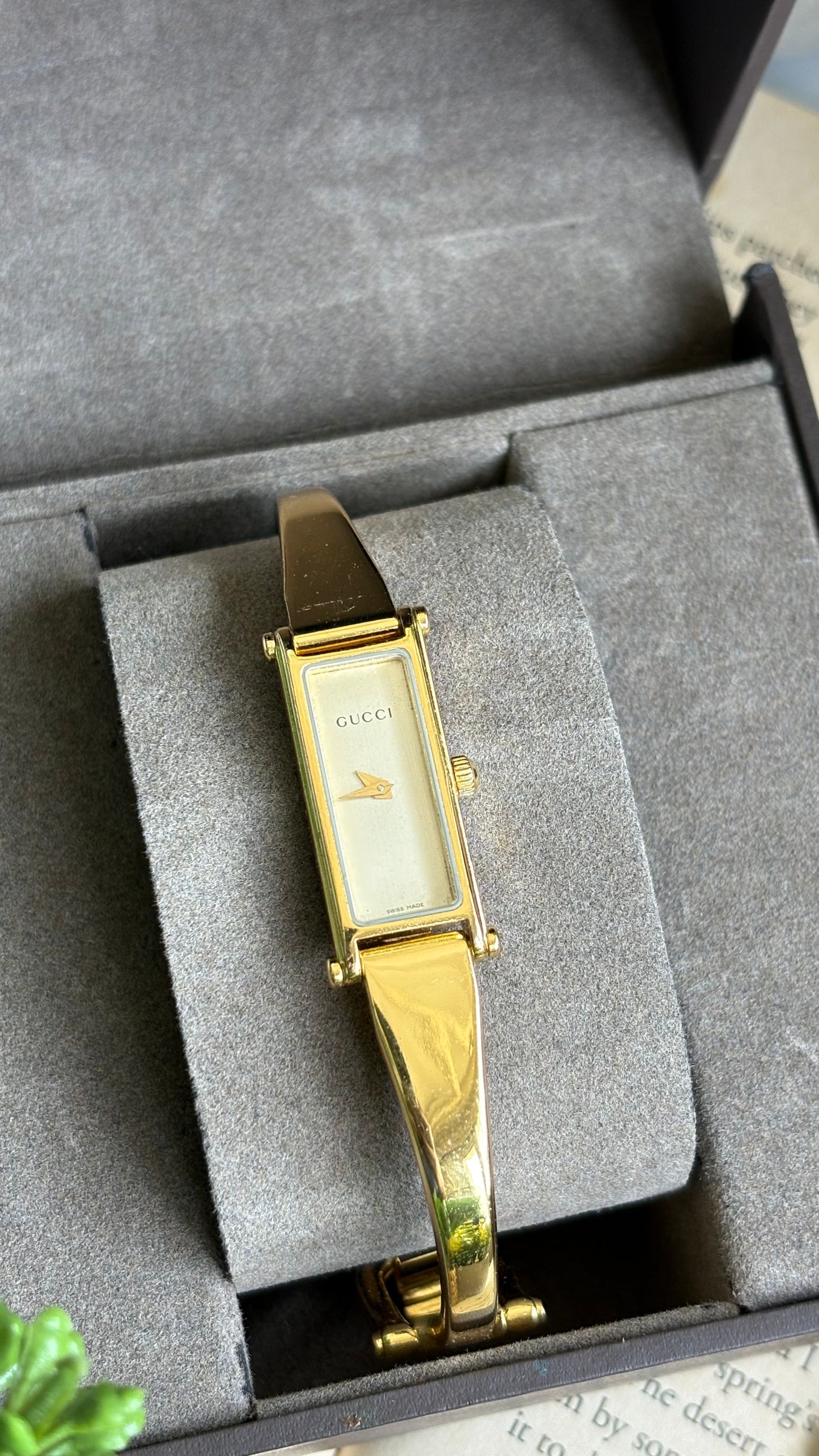Vintage Gucci 1500L Watch in Gold Tone Classic Gold Dial with Original Gucci Box