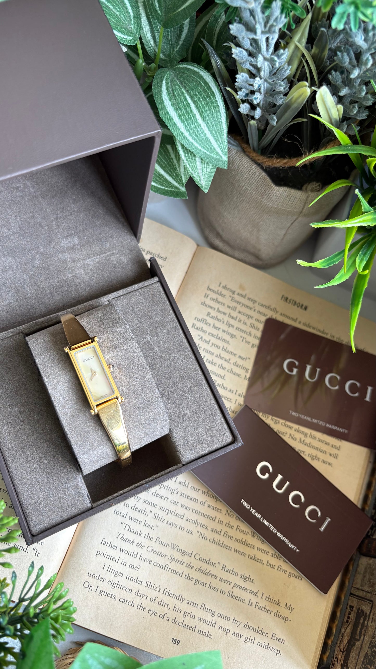 Vintage Gucci 1500L Watch in Gold Tone Mother of Pearl Dial with Original Gucci Box