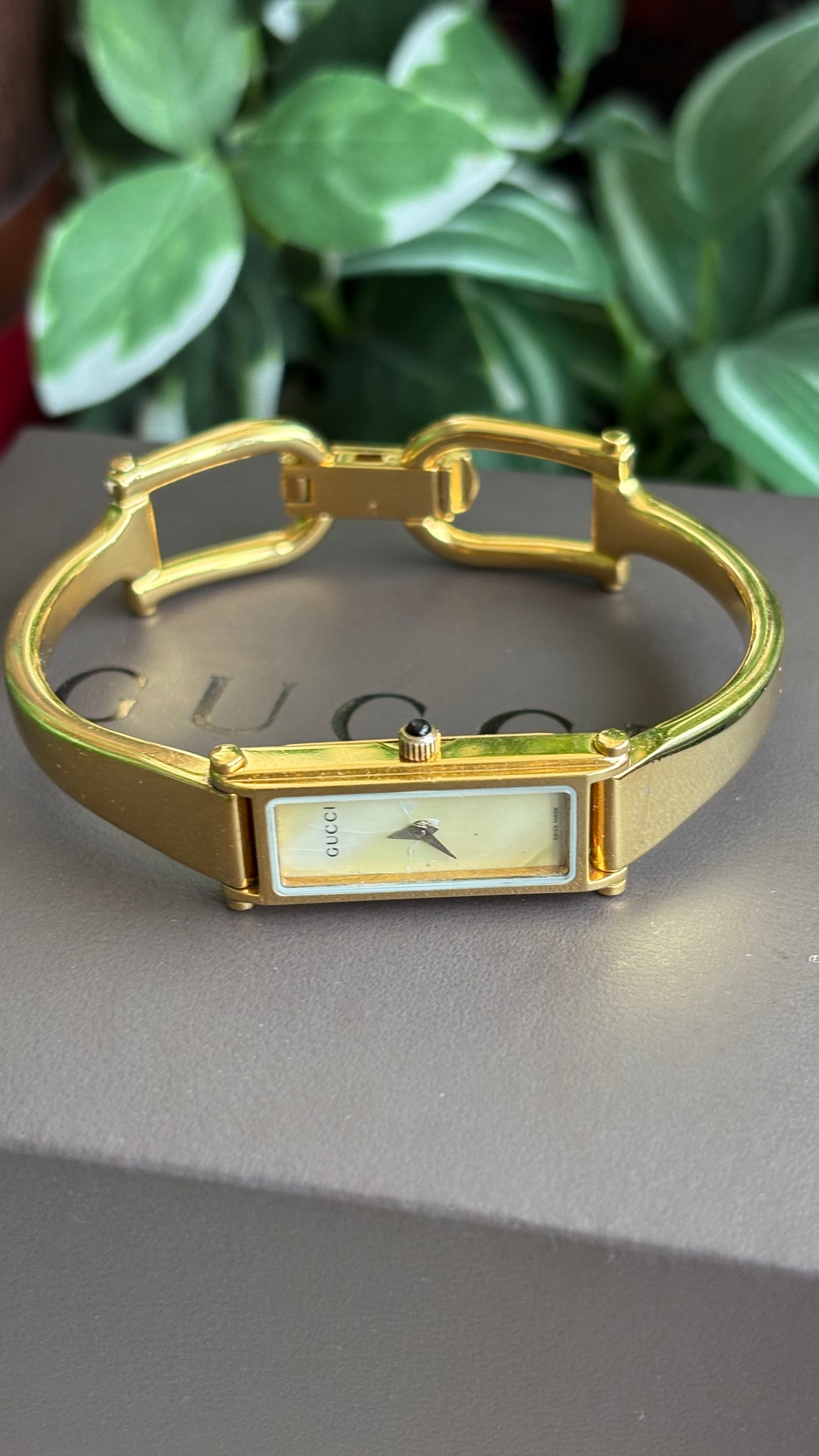 Vintage Gucci 1500L Watch in Gold Tone Mother of Pearl Dial with Original Gucci Box