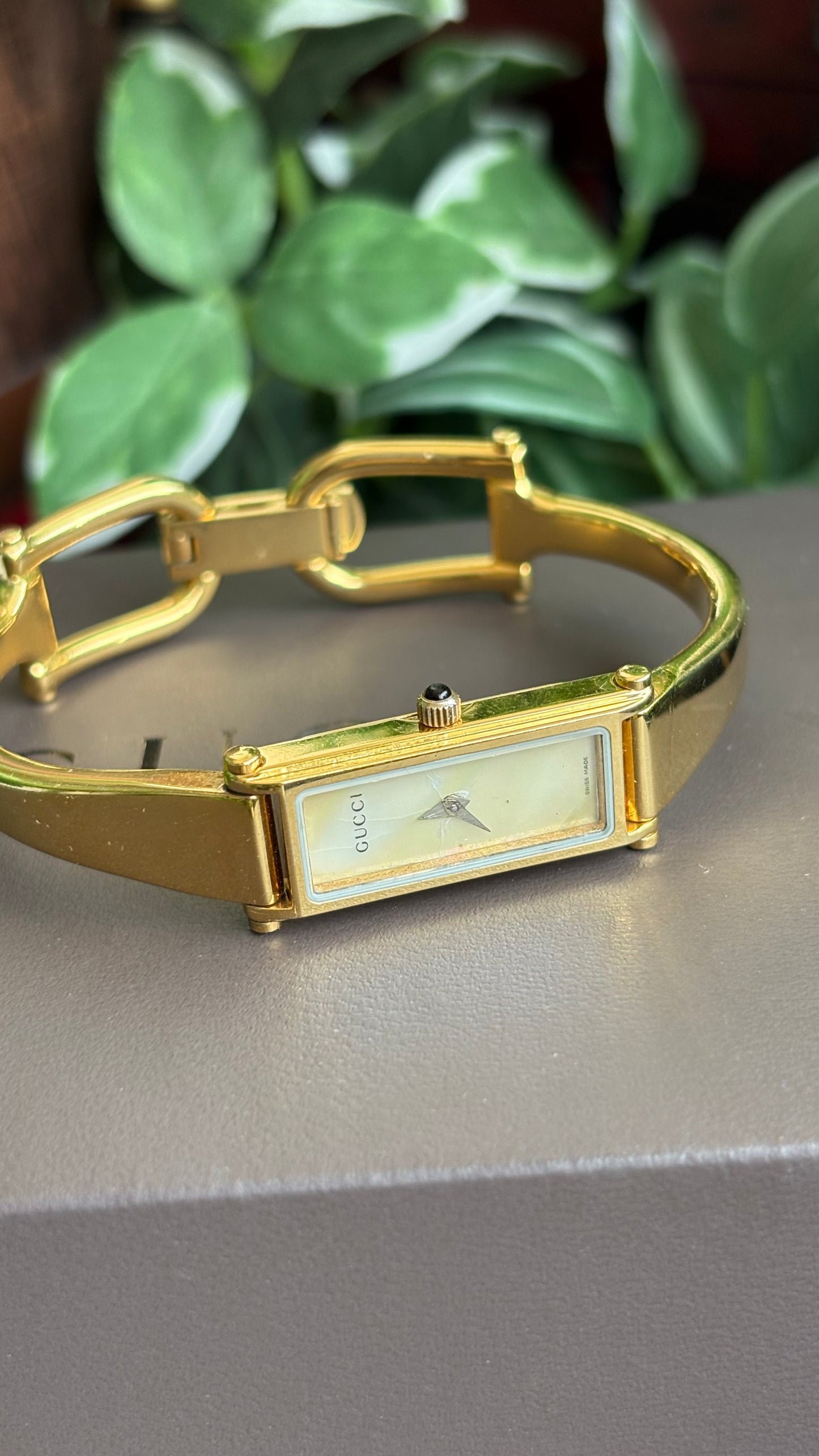 Vintage Gucci 1500L Watch in Gold Tone Mother of Pearl Dial with Original Gucci Box
