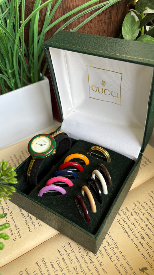 Vintage Gucci 1100L Interchangeable Bezel Set Bangle Watch in Gold Tone Comes With Rare VIP Velvet Box and Metal Gold Ring