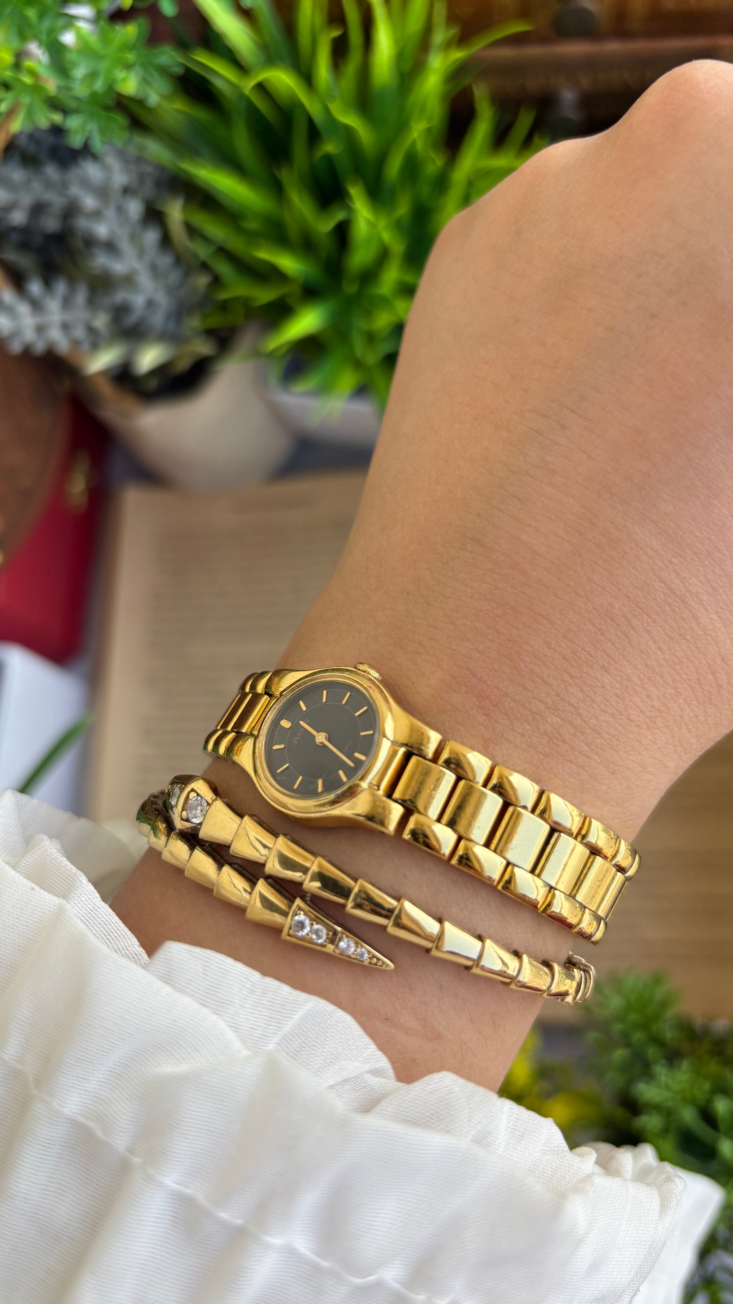 Vintage Pulsar by Seiko Watch in Gold Tone Black Dial