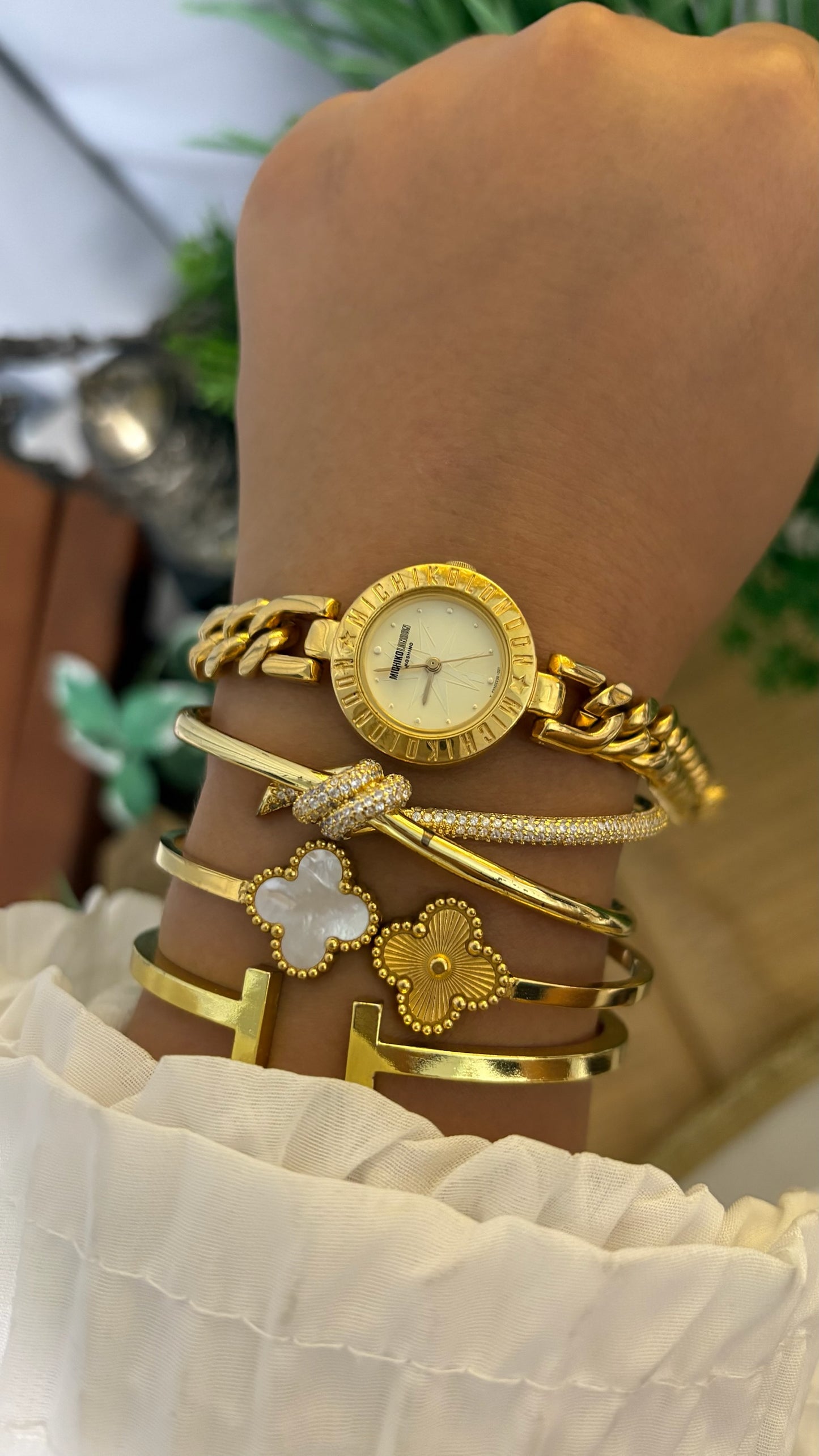 Vintage Michiko Londo Chain Watch in Gold Tone Quartz