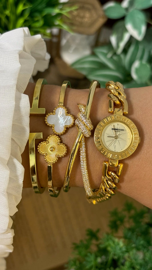Vintage Michiko Londo Chain Watch in Gold Tone Quartz
