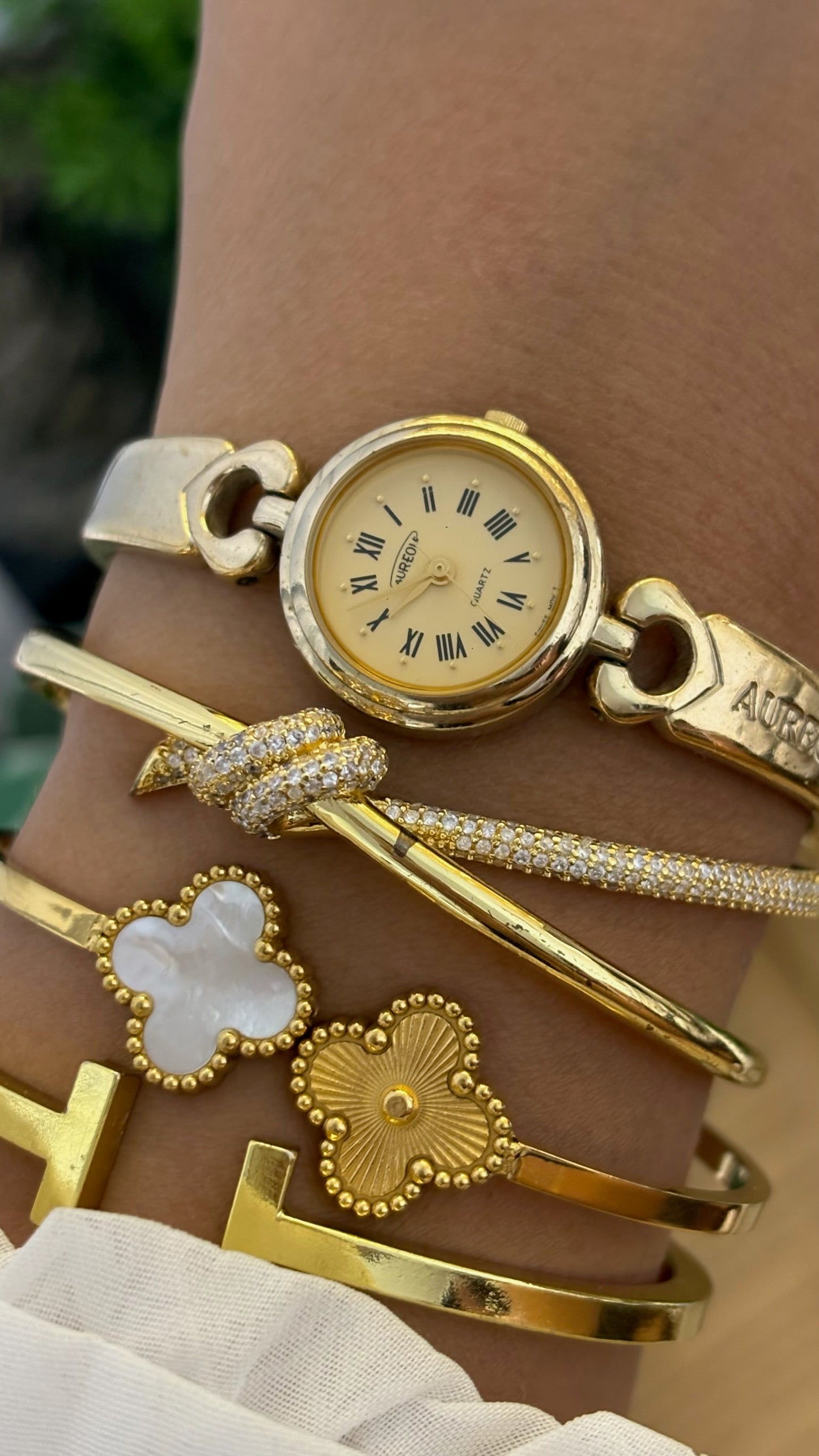 Vintage Aureole Bangle Watch in Gold Tone Quartz