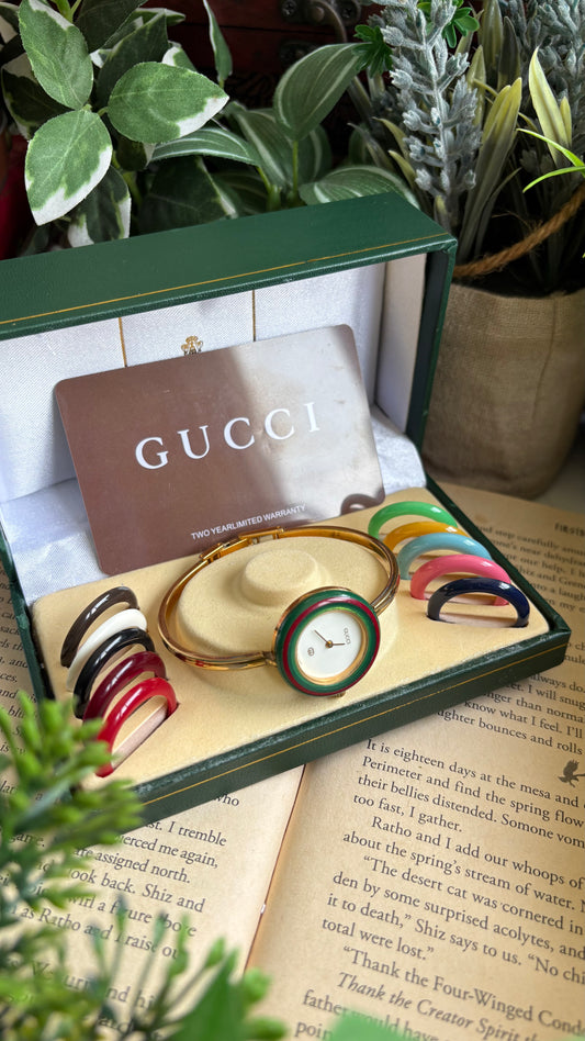 Vintage Gucci 1100L Interchangeable Bezel Set Bangle Watch in Gold Tone with Authenticity Card