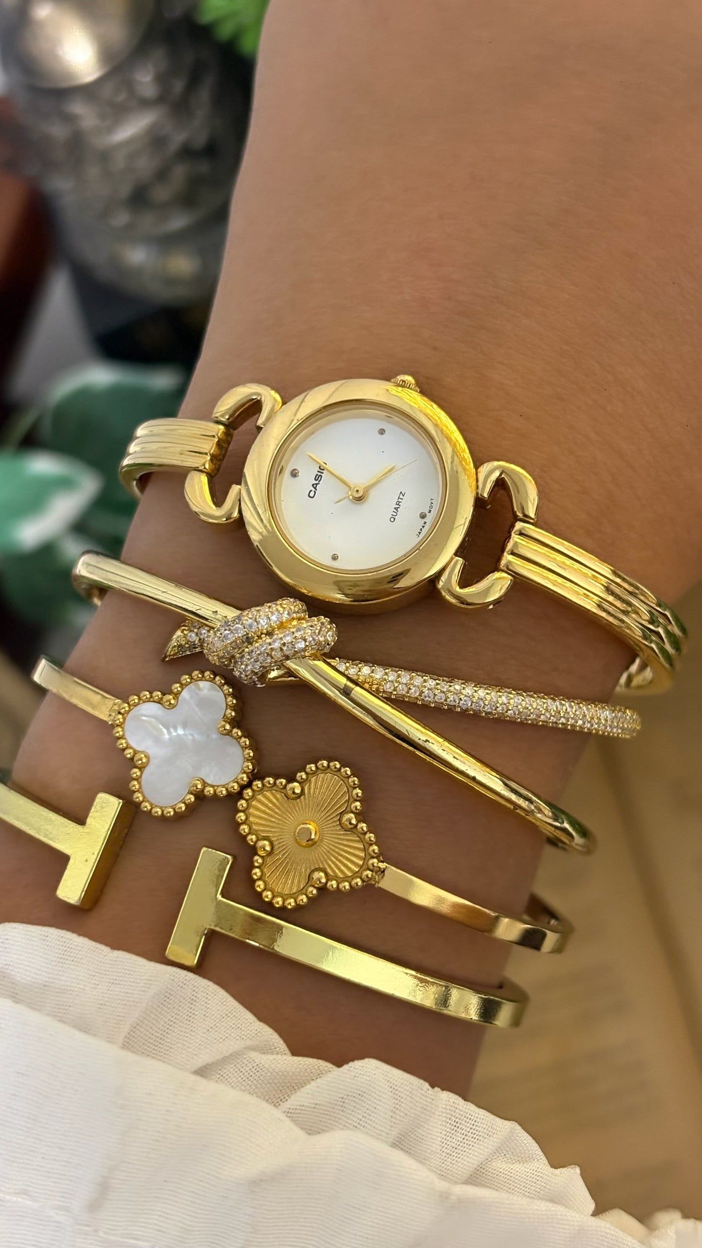 Rare Vintage Casio Horsebit Bangle Watch in Gold Tone Quartz