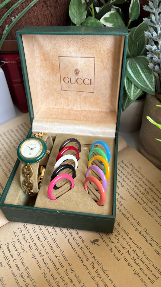 Vintage Gucci 1100L Interchangeable Bezel Set Marina Bracelet Watch in Gold Tone