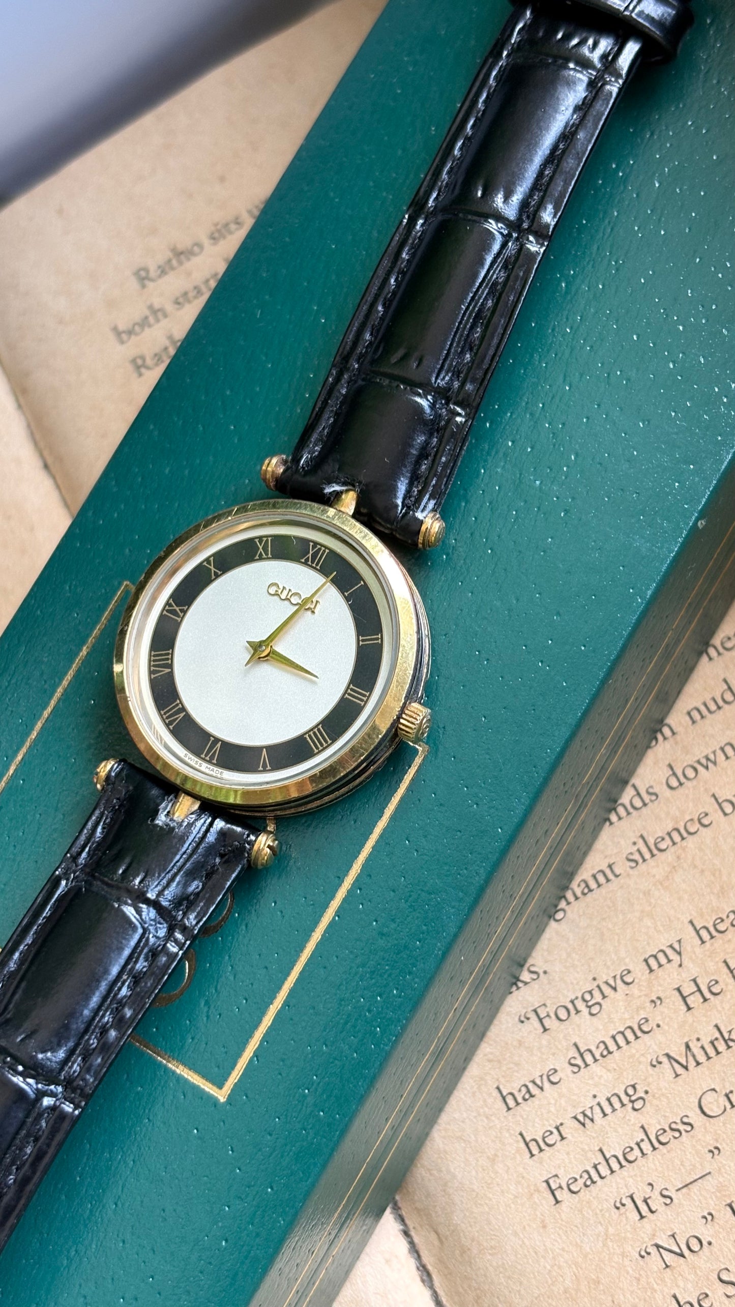 Vintage Gucci Watch in Black Leather Strap with Original Gucci Box