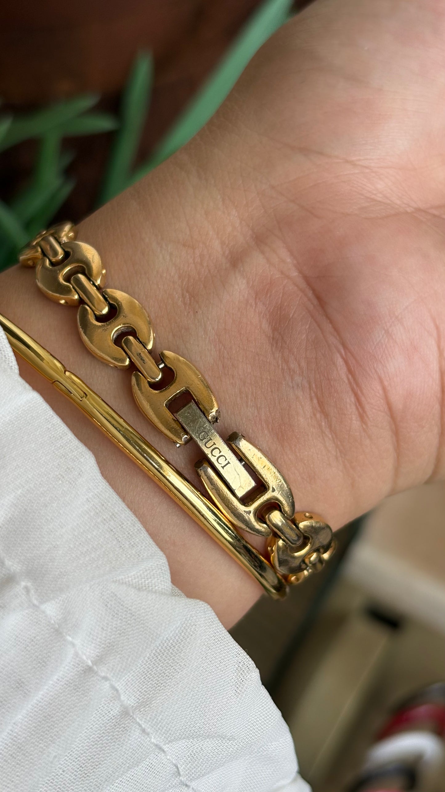 Vintage Gucci 1100L Interchangeable Bezel Set Marina Bracelet Watch in Gold Tone