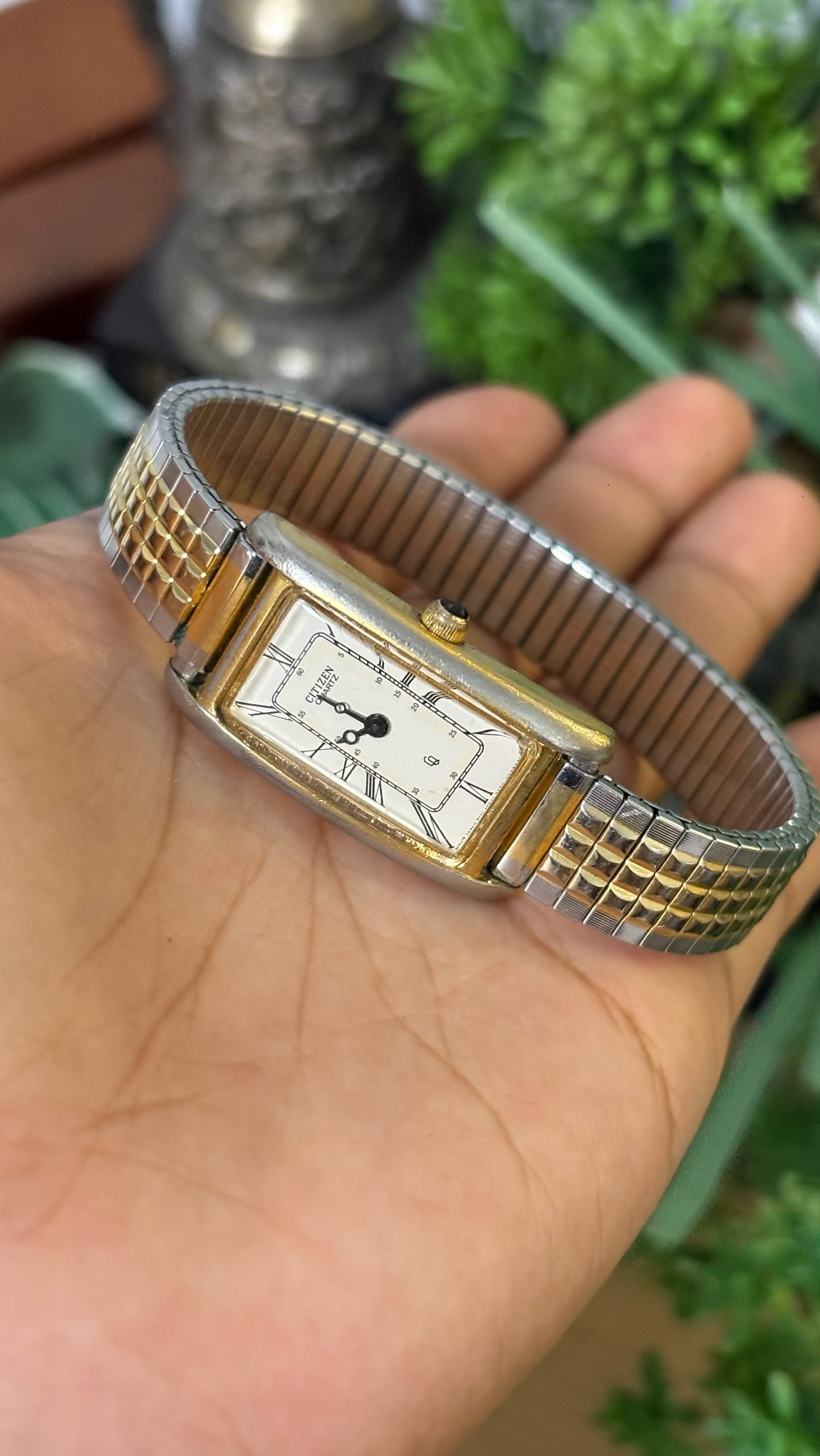 Vintage Citizen Roman Dial Tank Expandable Band Watch in Two-Tone Quartz