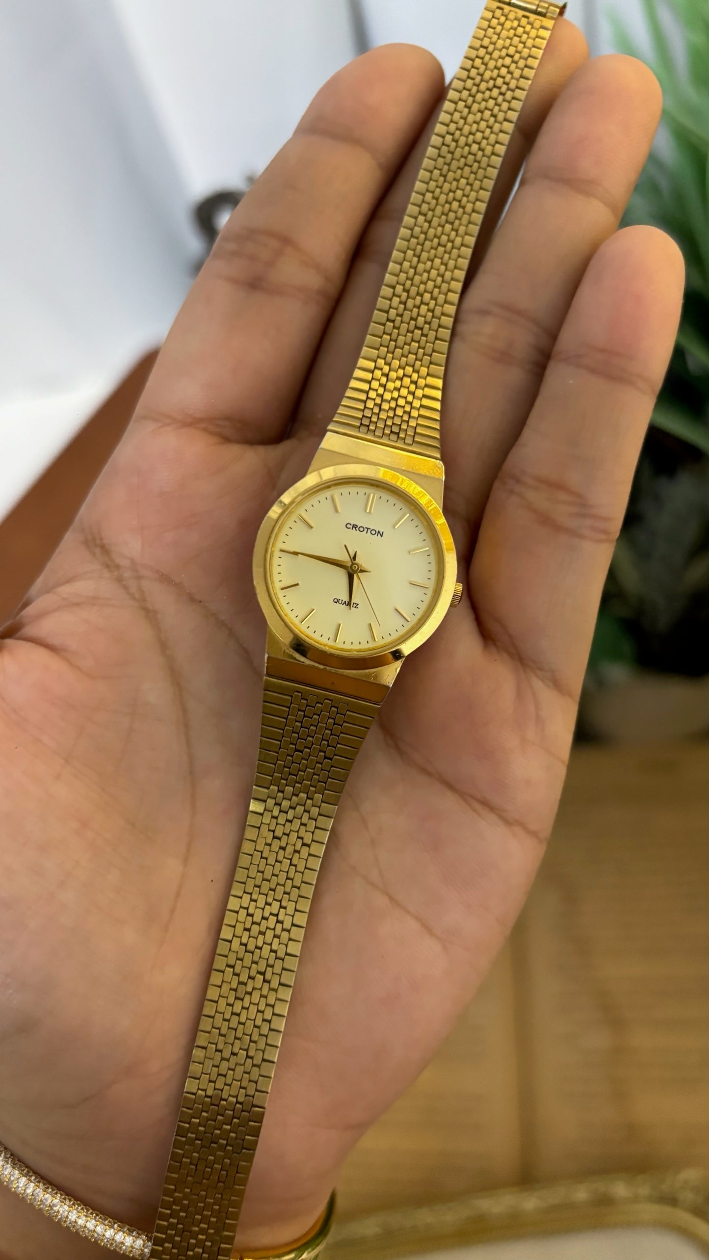 Vintage Croton Dress Watch in Gold Tone Quartz