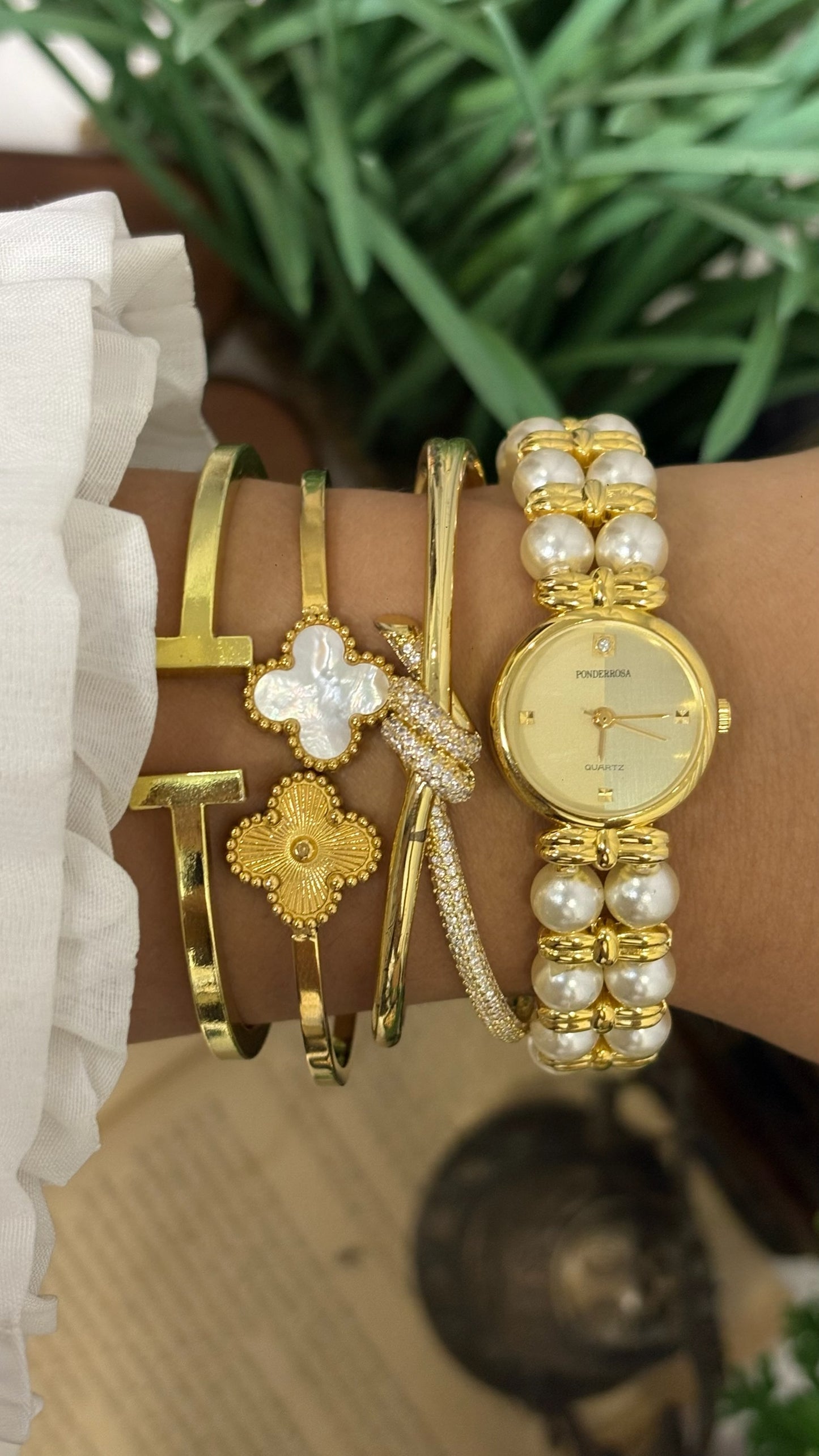 Vintage Ponderrosa Double-Row Pearl Strap Watch in Gold Tone Quartz
