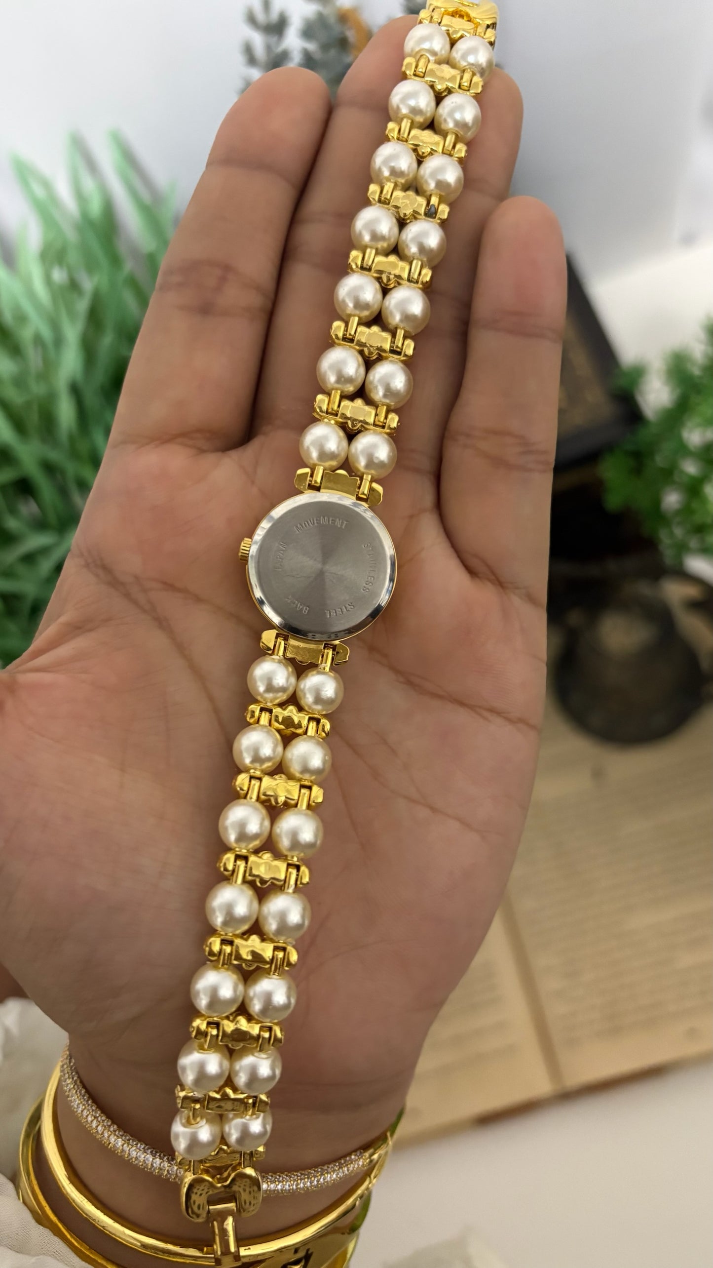 Vintage Ponderrosa Double-Row Pearl Strap Watch in Gold Tone Quartz