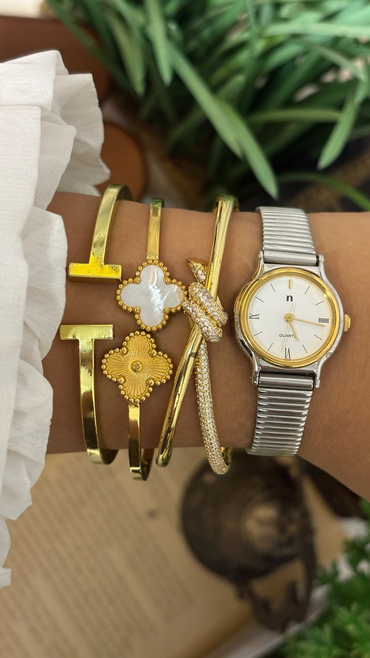 Vintage Noevir Round Classic Watch in Two -Tone Quartz