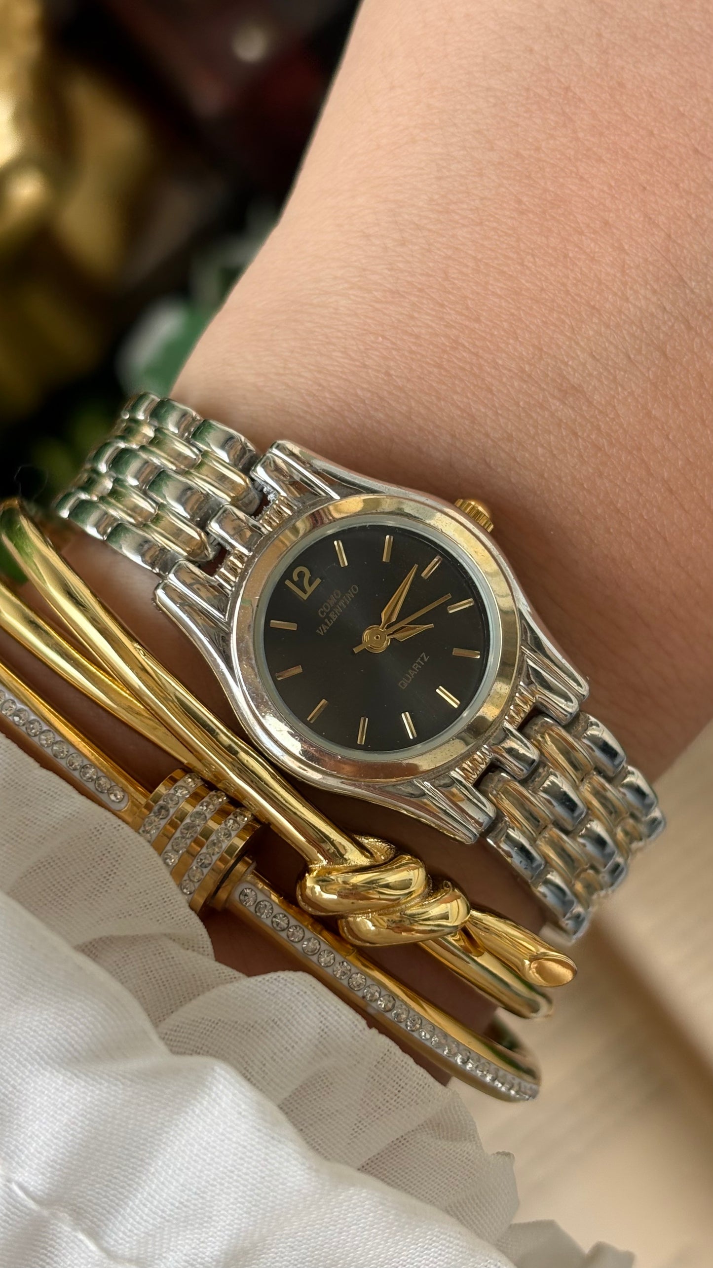 Vintage Como Valentino Classic Watch in Two-Tone Black Silver Dial Japan Quartz